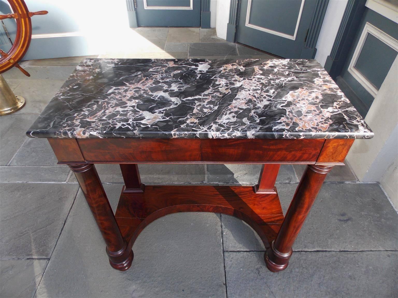 American Classsical Mahogany and Marble-Top Console, Balt, MD, Circa 1820 In Excellent Condition In Hollywood, SC