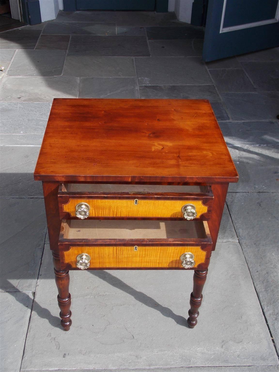 American Sheraton Cherry Mahogany and Tiger Maple Two-Drawer Stand, Circa 1820 In Excellent Condition In Hollywood, SC