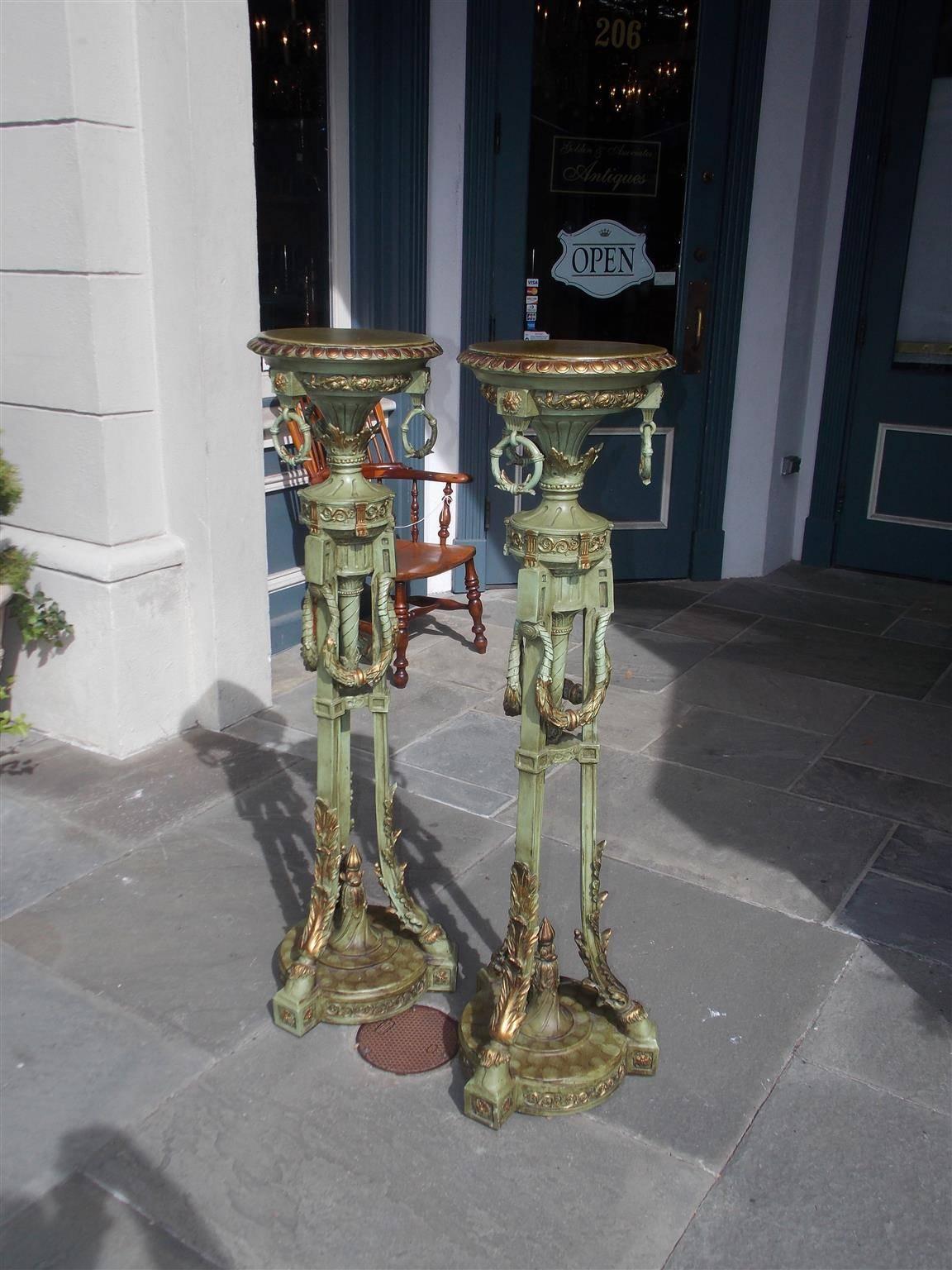 Pair of Italian Painted and Gilt Floral Torchieres, Circa 1840 In Excellent Condition For Sale In Hollywood, SC