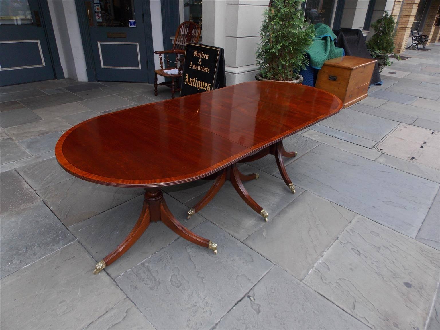 English Mahogany Inlaid Triple Pedestal Dining Room Table, Early 19th Century 5