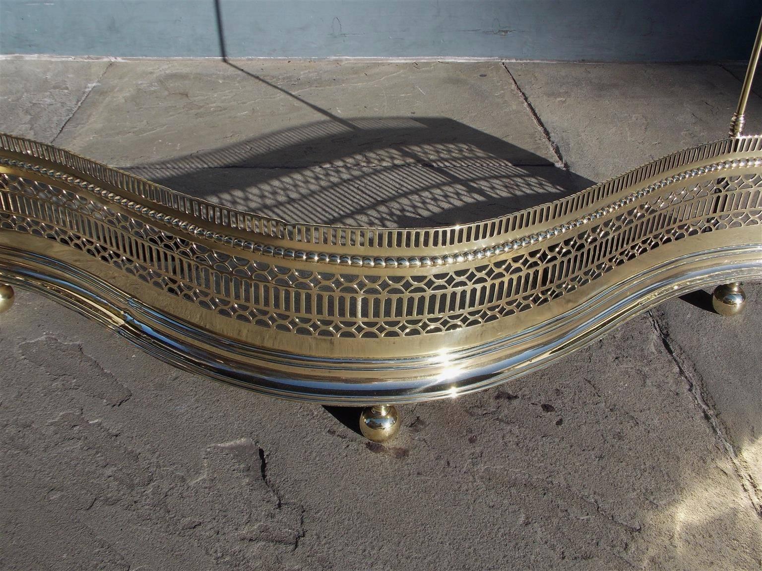 English Brass Serpentine Pierced Gallery Fire Fender. Circa 1760 In Excellent Condition For Sale In Hollywood, SC