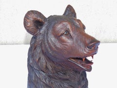 German Black Forrest Walnut Bear Head Hinged Humidor with Glass Eyes, 20th Cent.