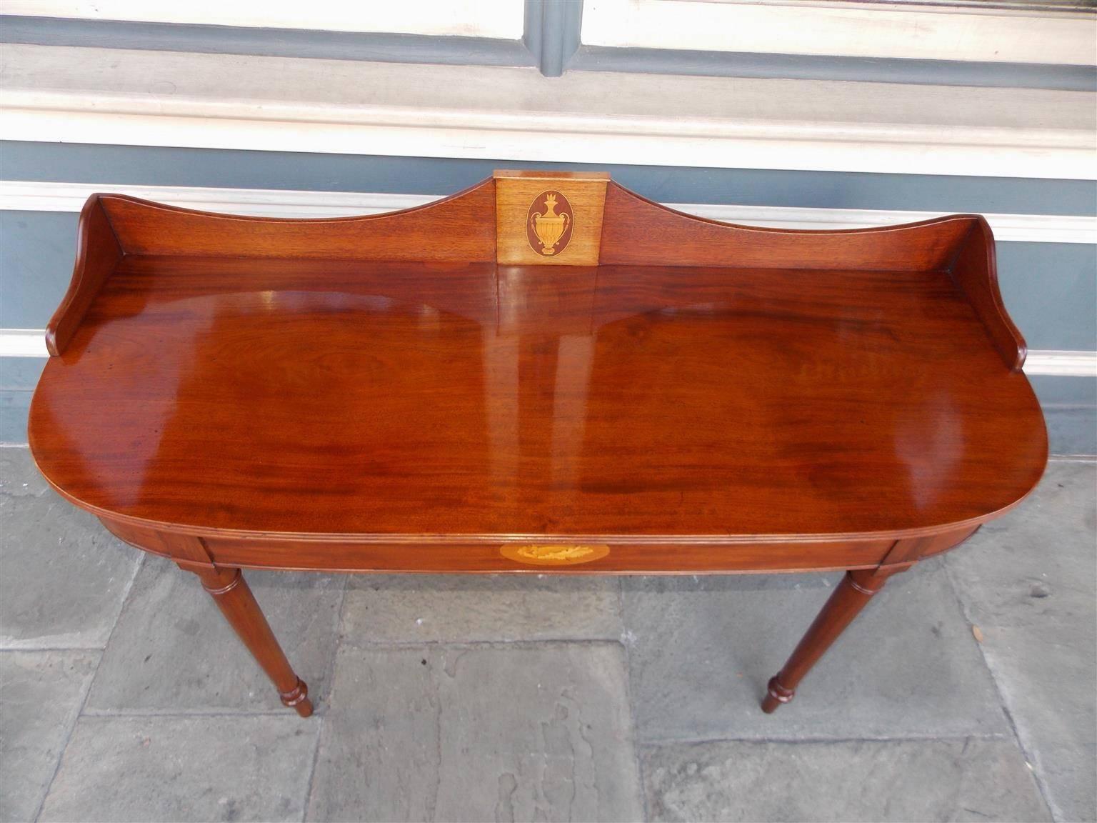 American Sheraton Mahogany Inlaid Demi-Lune Server, Circa 1815 In Excellent Condition In Hollywood, SC