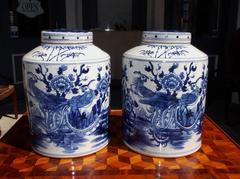 Pair of Chinese Porcelain Glazed Temple Jars with Lids, 20th Century