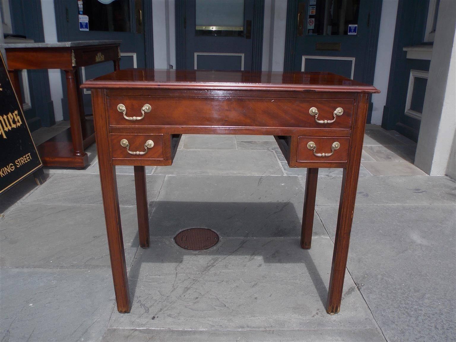Hand-Carved English Chippendale Mahogany Three-Drawer Lowboy, Circa 1770 For Sale