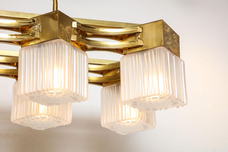 Contemporary Midcentury Style Linnear Brass and White Murano Square Glass Chandelier, Italy For Sale