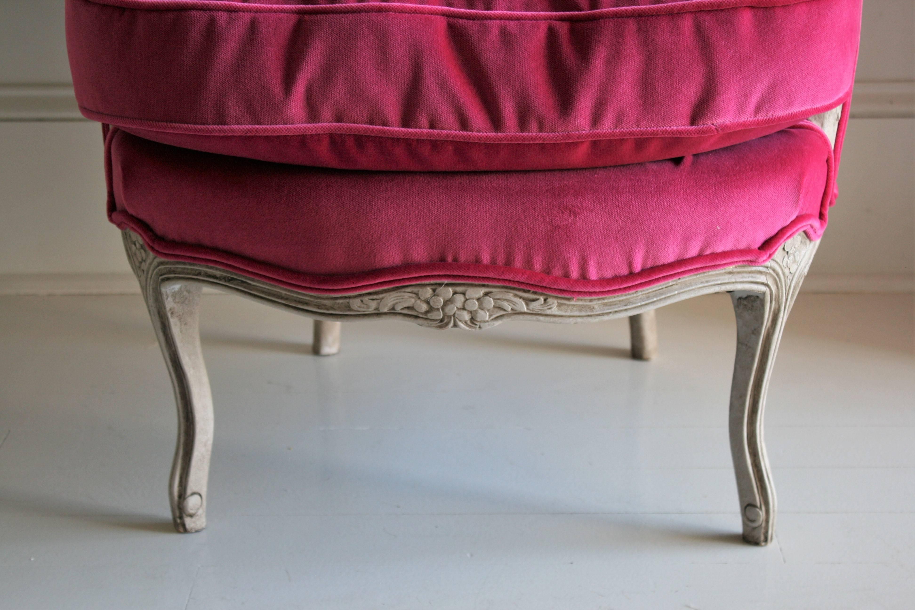 French 19th Century Louis XV Bergere Chair in Fuchsia Velvet