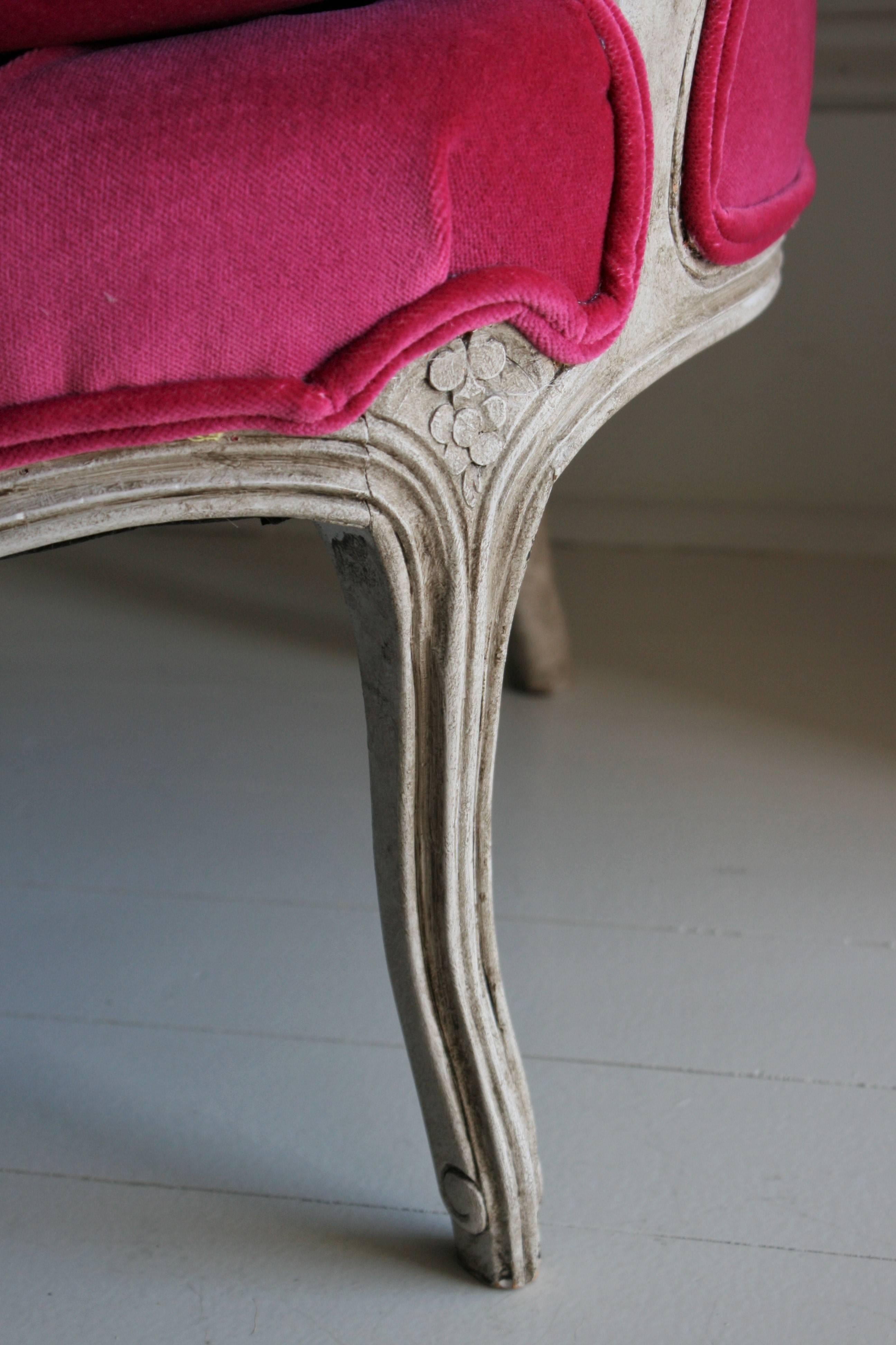 19th Century Louis XV Bergere Chair in Fuchsia Velvet 3