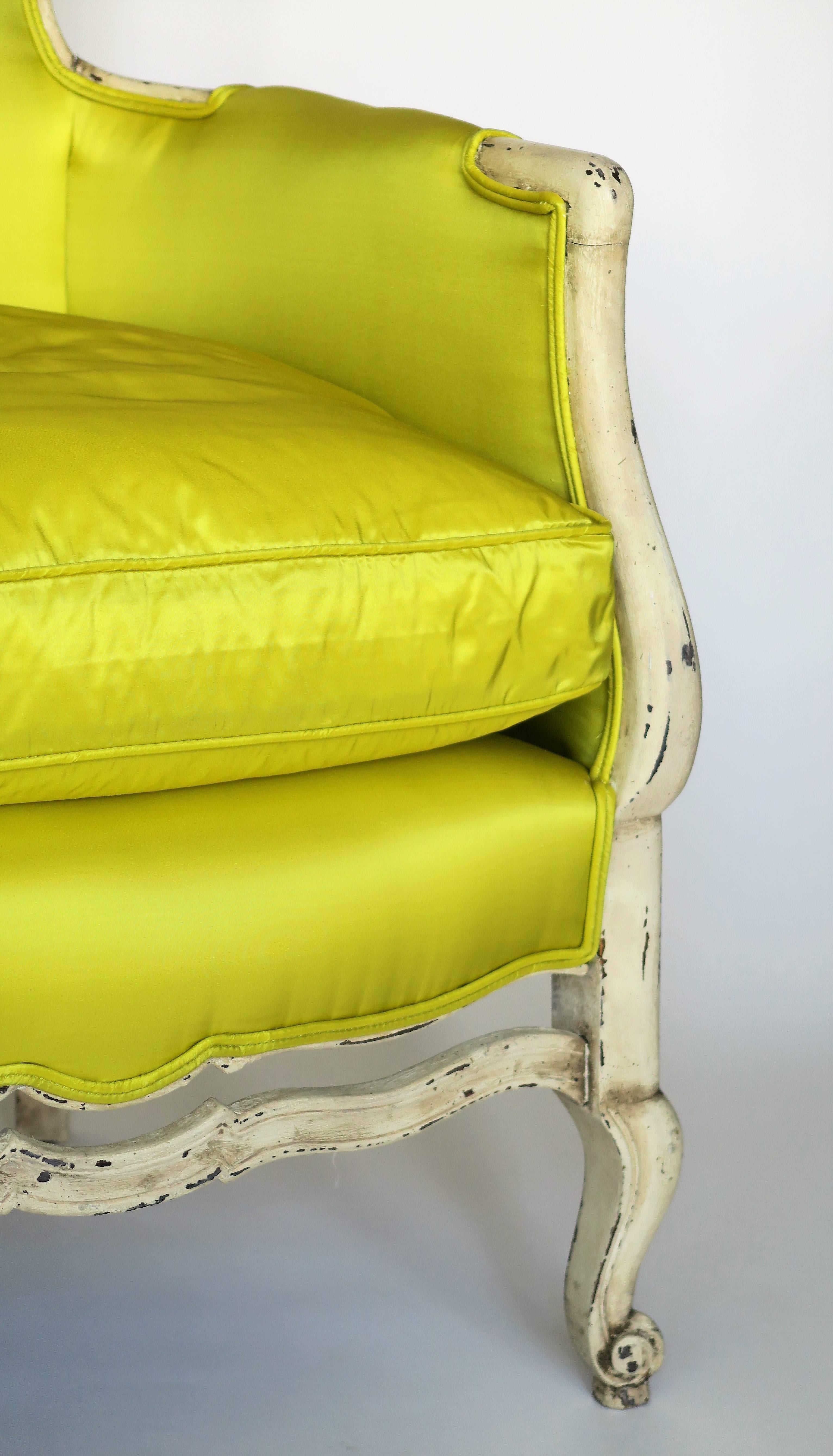 Pair of 19th Century Louis XV French Bergeres Chairs in Chartreuse Silk Fabric In Good Condition In New York, NY