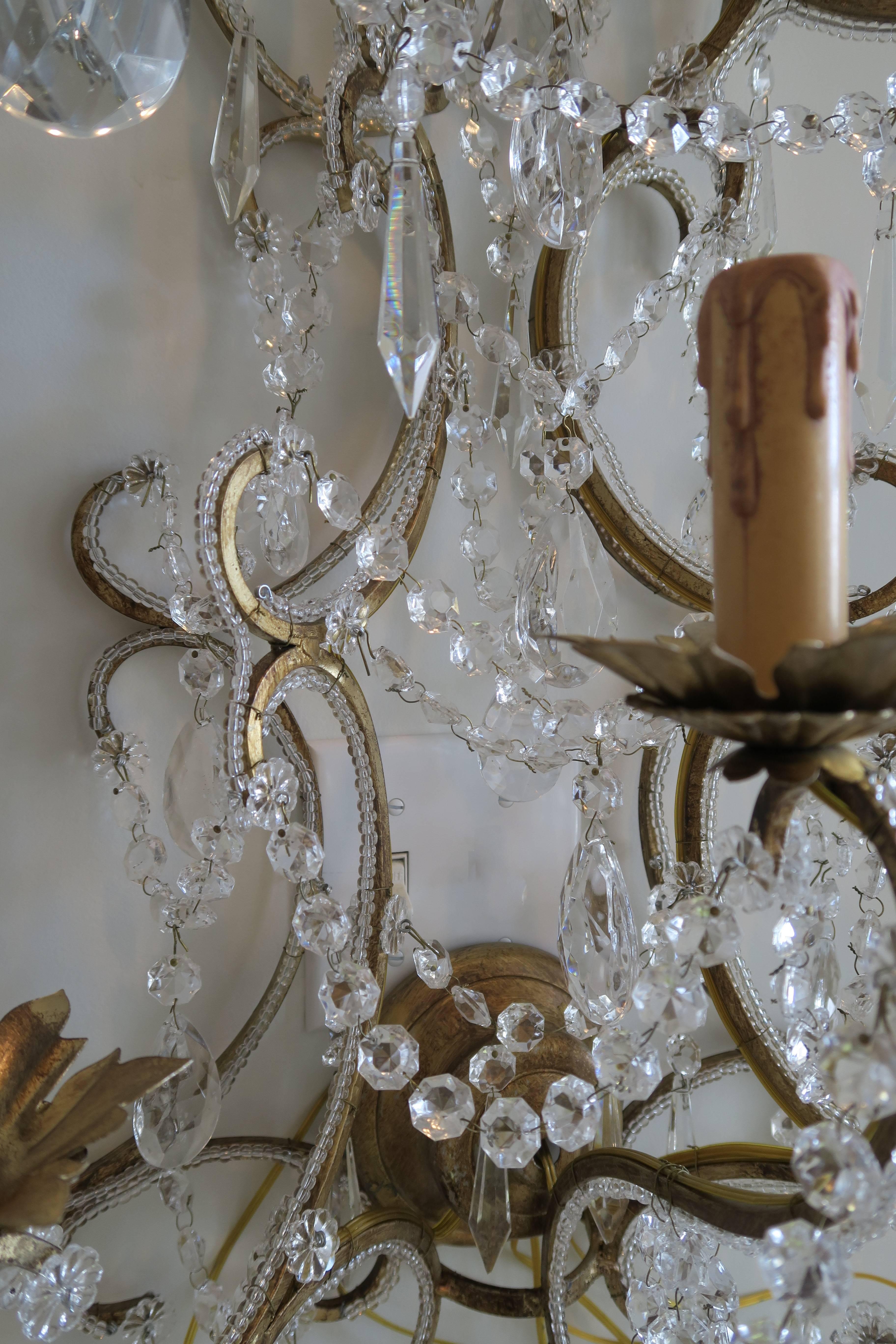 Hand-Crafted Pair of Italian Beaded Crystal Sconces in Antique Gold Frame, Italy For Sale