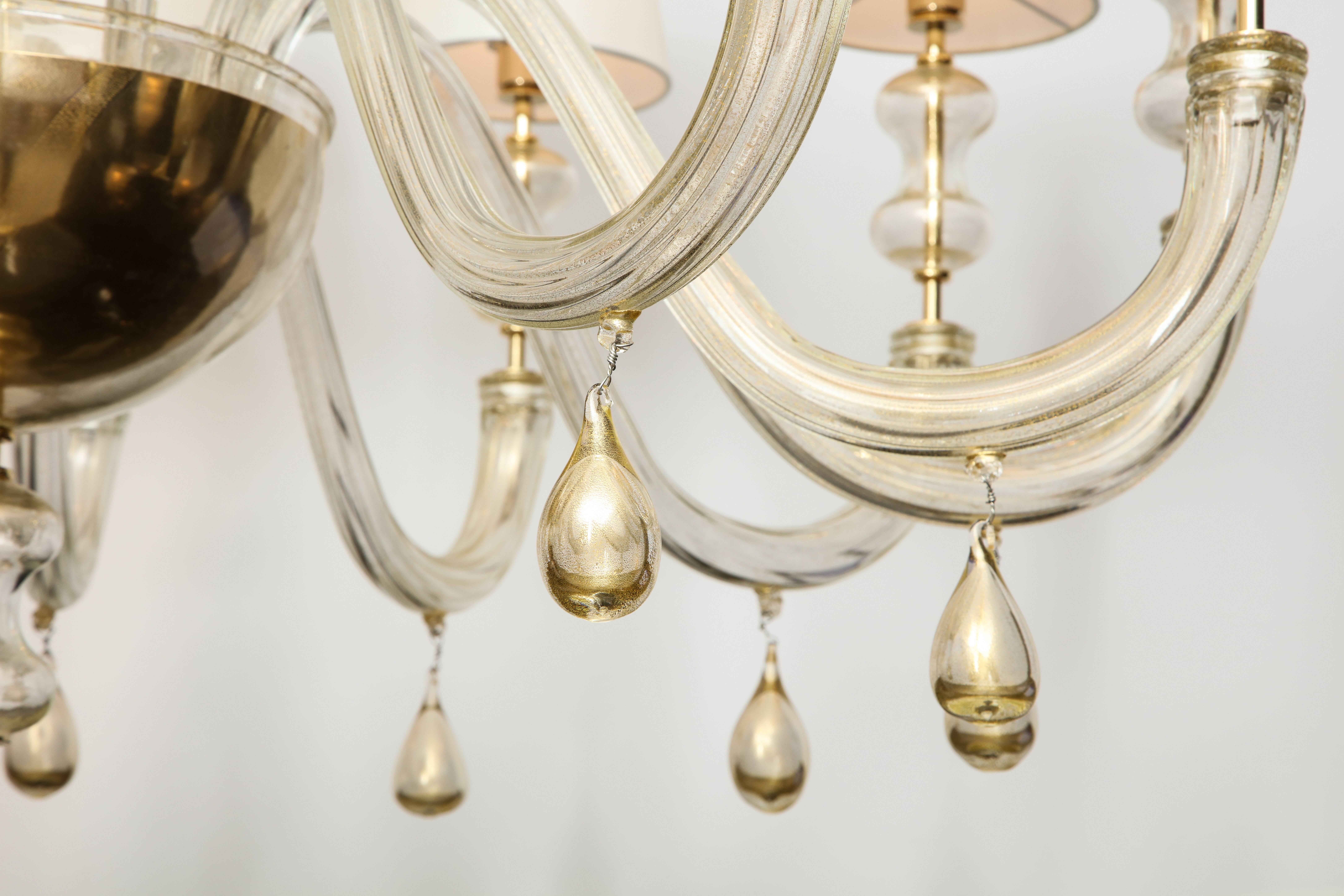 Hand-Crafted Modernist Italian Murano Gold Glass Chandelier in the Manner of Seguso