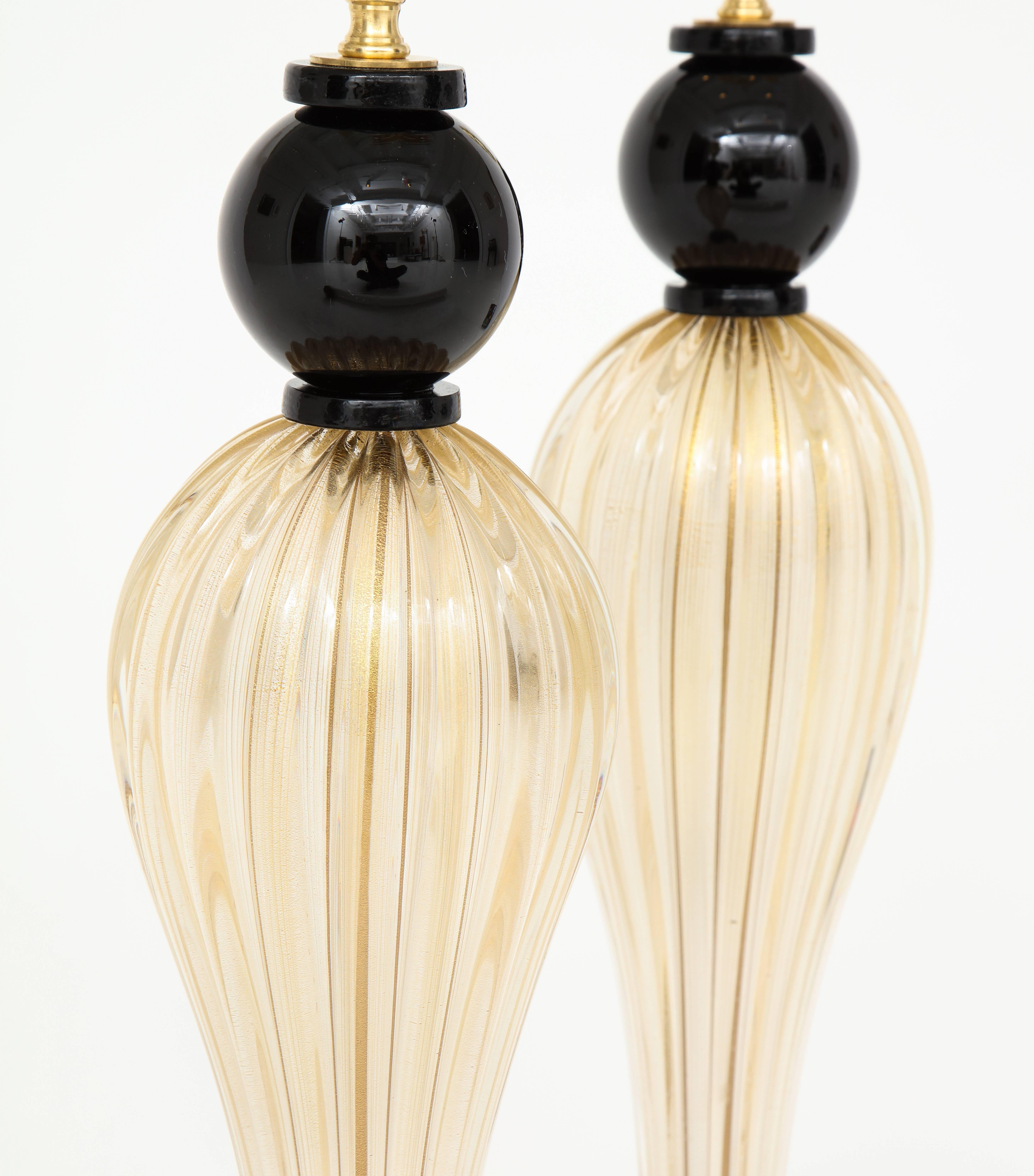 Pair of Tall Gold and Black Murano Glass Lamps, Signed, Italy In New Condition In New York, NY