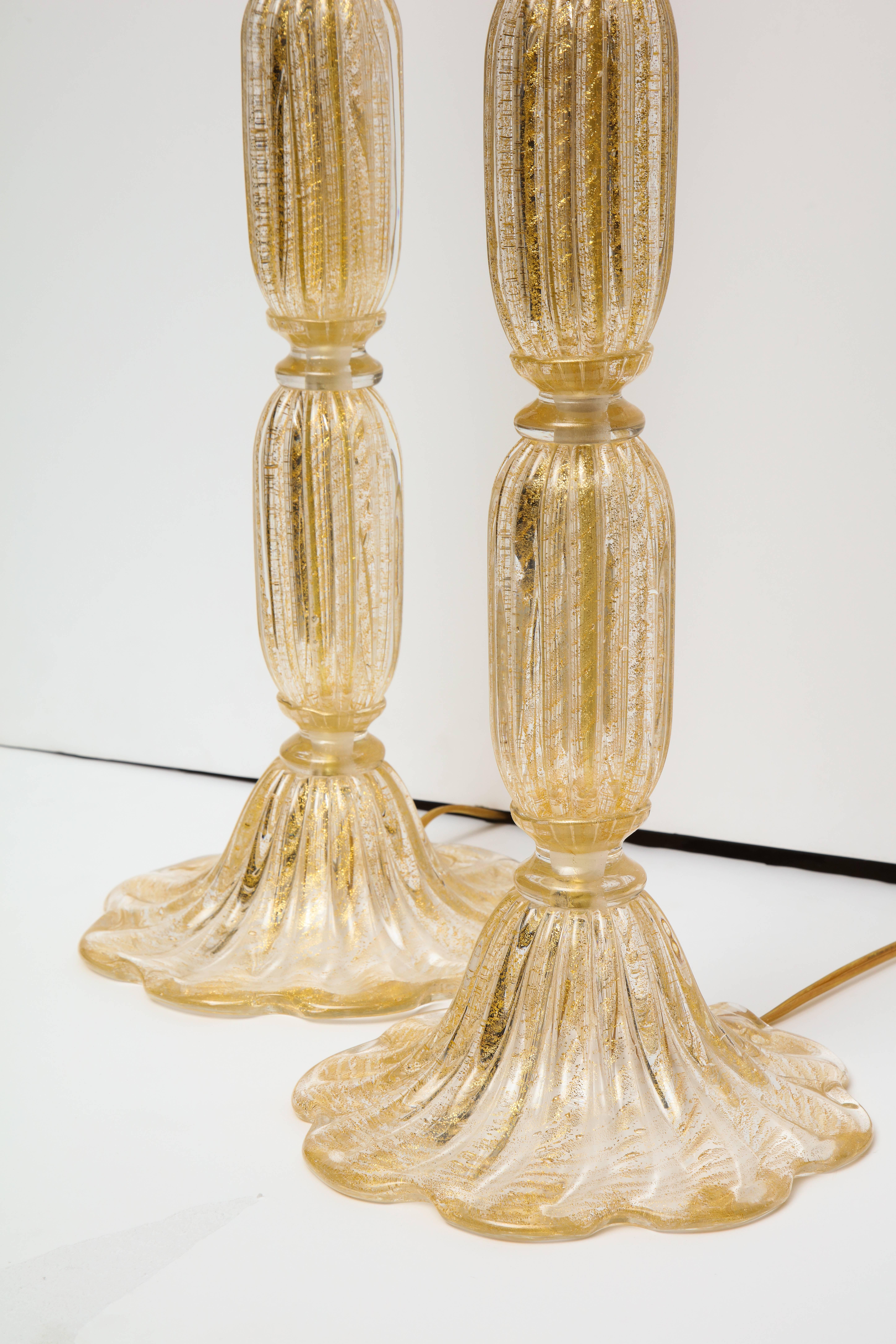 20th Century Tall Pair of Seguso Style 23-Karat Speckled Gold Murano Glass Lamps, Italy