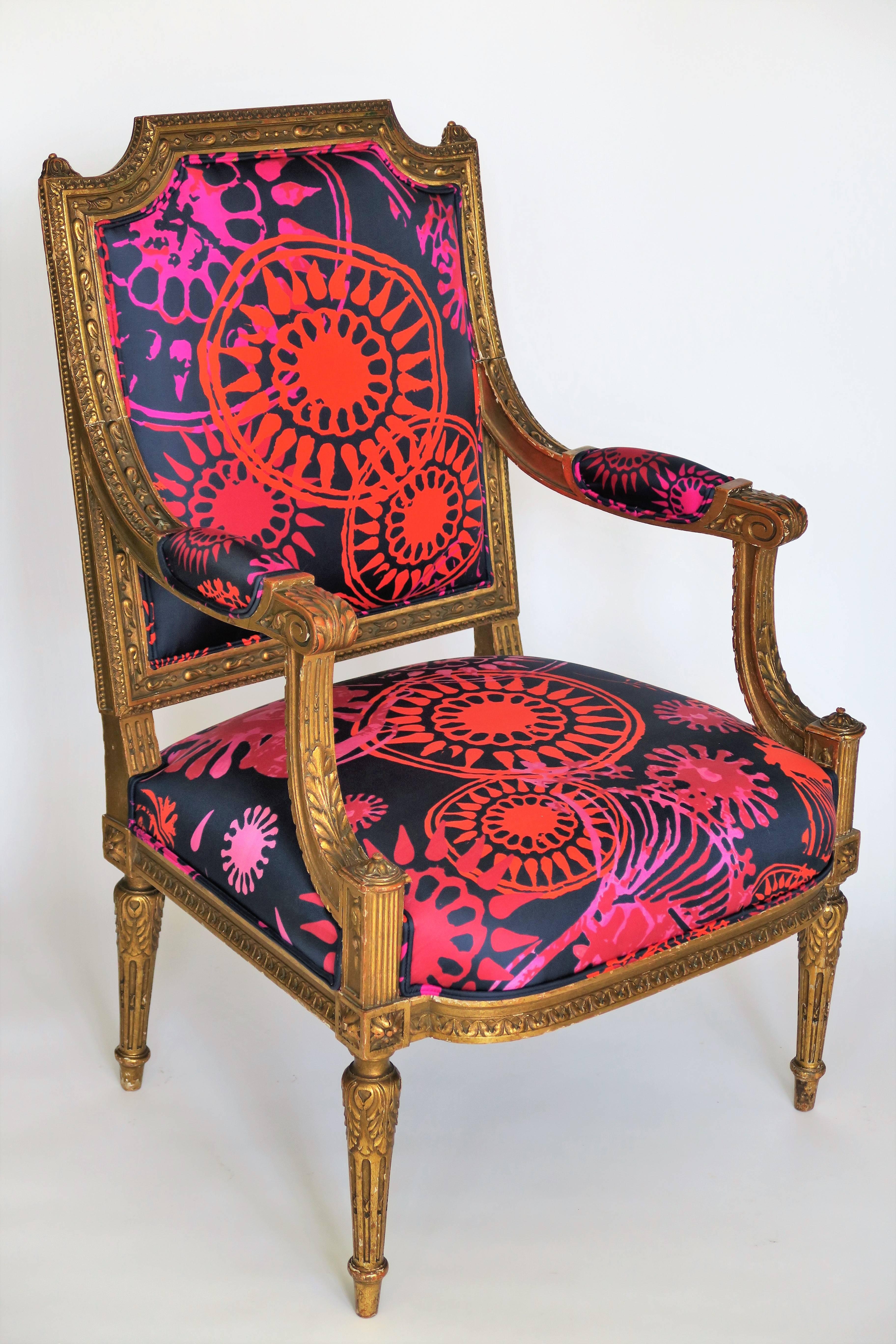 Louis XVI Style Gilded Armchair in Hand-Painted Italian Silk Fabric 2