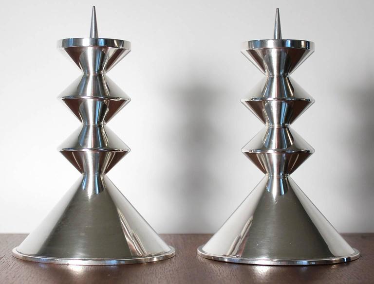 Mid-Century Modern Pair of British Modernist Sterling Silver Candleholders, 1964 For Sale