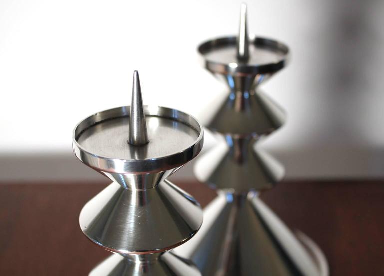 20th Century Pair of British Modernist Sterling Silver Candleholders, 1964 For Sale