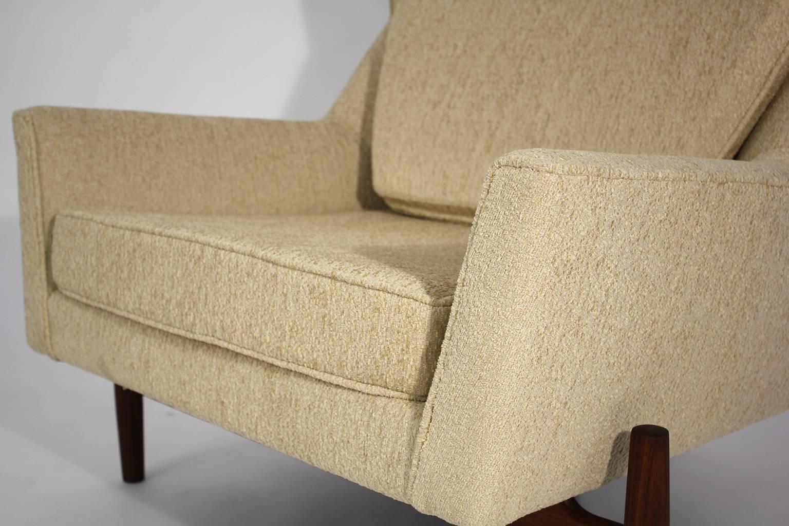 Large Modernist Jens Risom Lounge Chair 2
