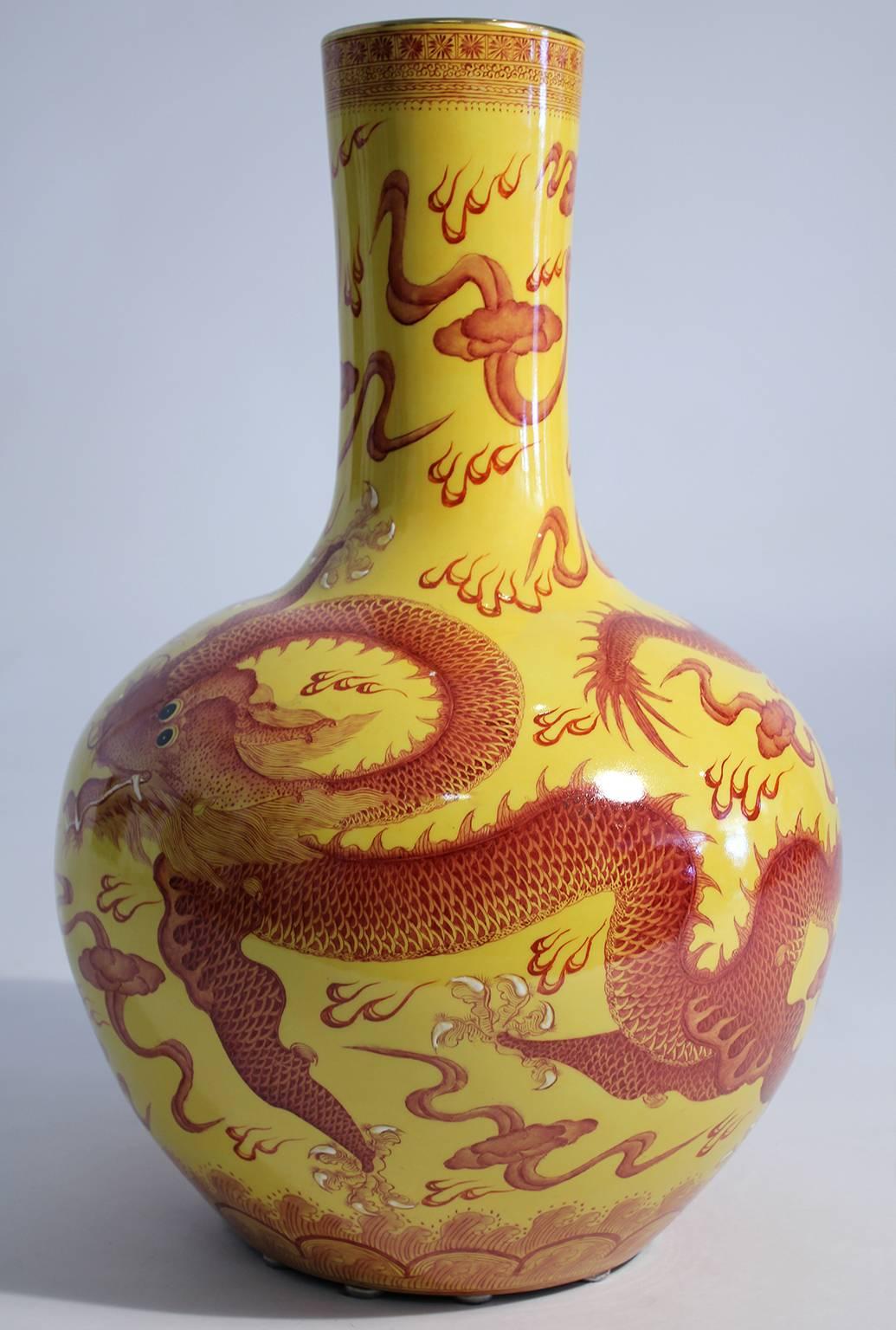 vintage chinese vase