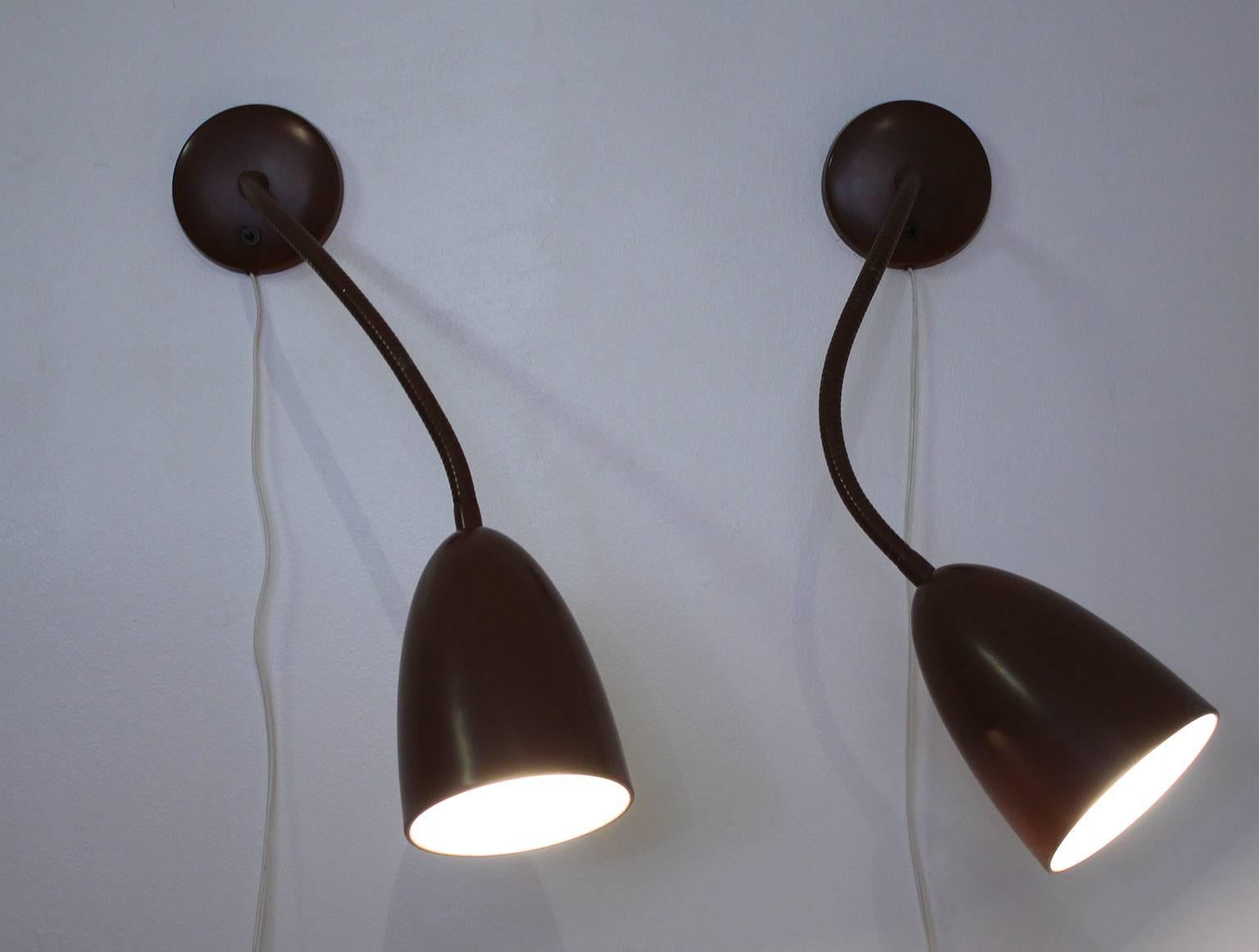 Kurt Versen Pair of Modernist Wall-Mounted Cone Lamps 4