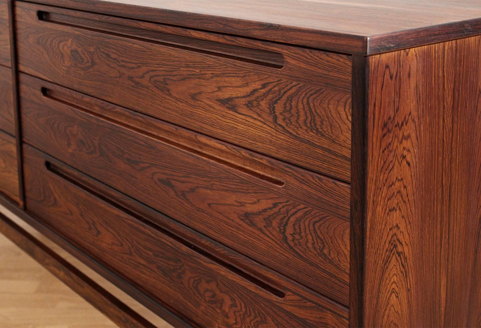 Stunning Danish Modern Rosewood Dresser by Nils Jonsson for HJN Mobler 3