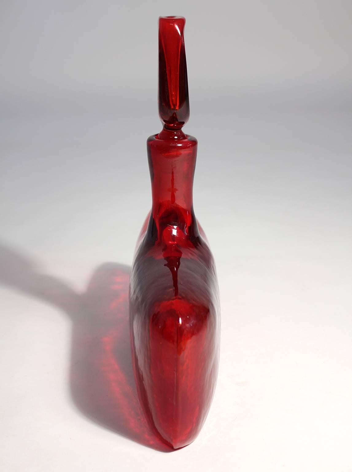 Blenko #6316 Ruby Red Glass Decanter by Wayne Husted In Excellent Condition In San Diego, CA