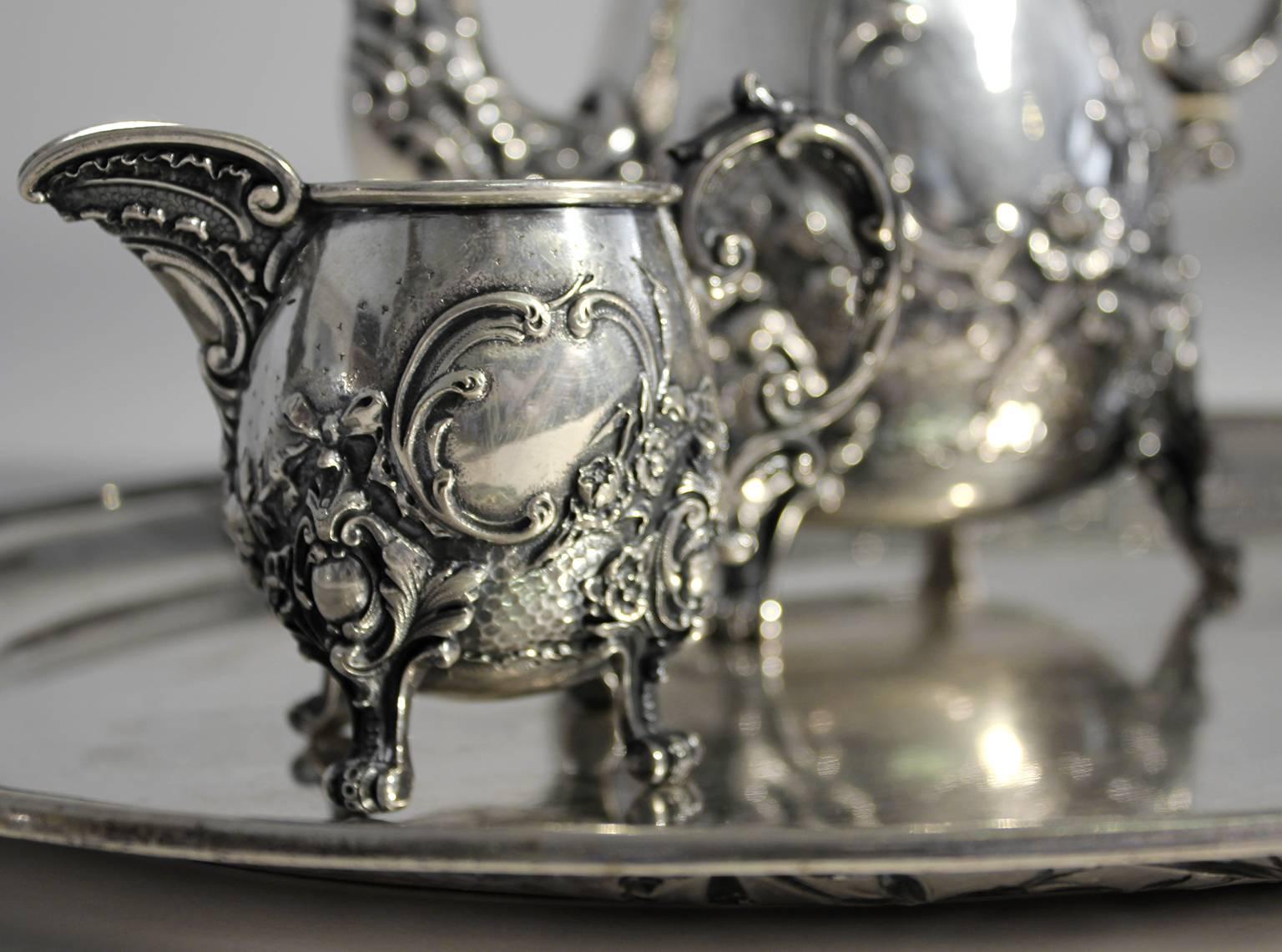 Antique Baroque H. Meyen & Co. of Berlin 800 Silver Tea Set with Tray In Excellent Condition For Sale In San Diego, CA