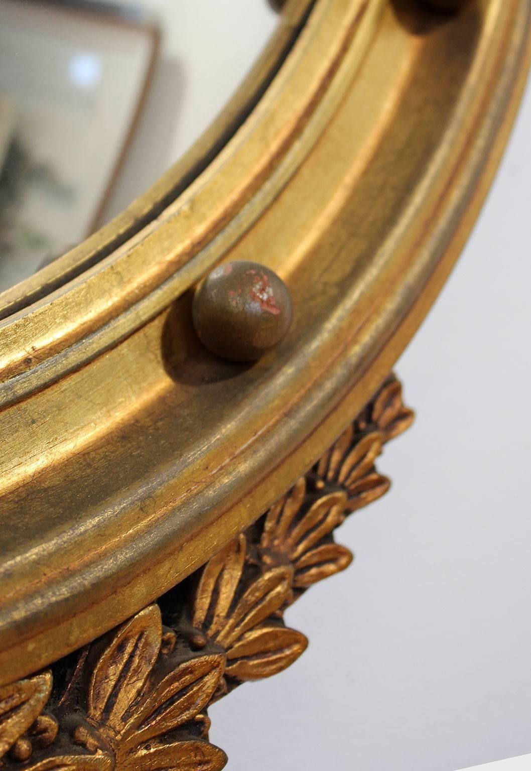 Antique Federal Eagle Gold Giltwood Frame with Convex Mirror In Good Condition In San Diego, CA