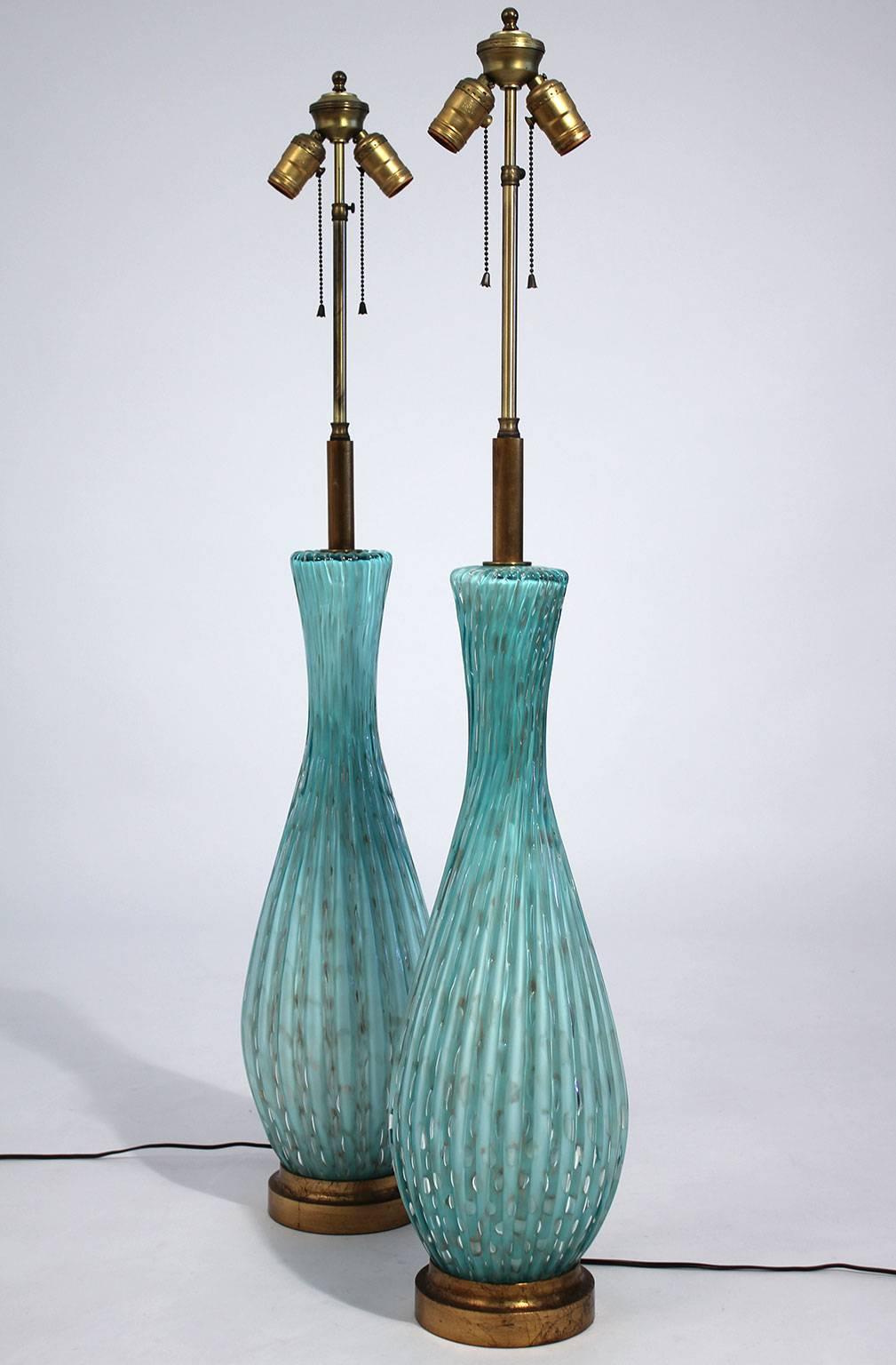 Murano Bullicante Pair of Lamps with Original Shades Alfredo Barbini In Excellent Condition In San Diego, CA