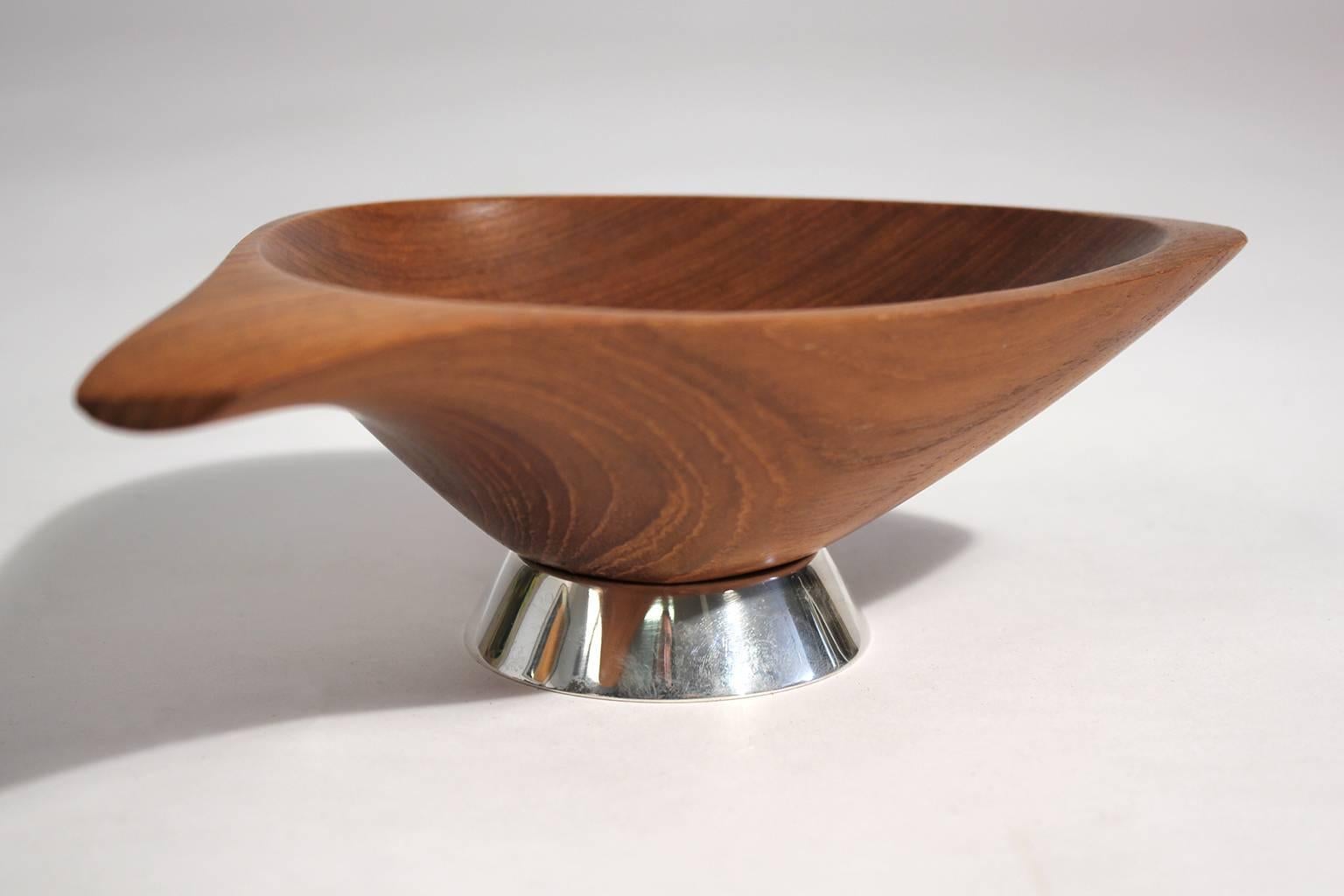 Emil Milan Hand Carved Sculptural Teak Wood Bowl with Sterling Silver Base In Excellent Condition In San Diego, CA
