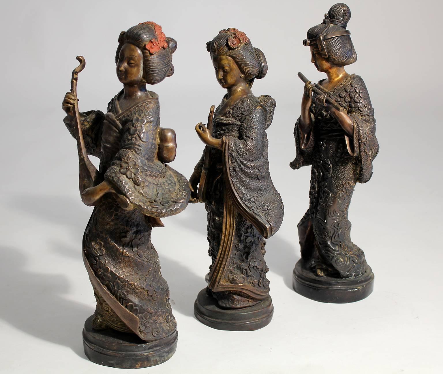 geisha girl figurines