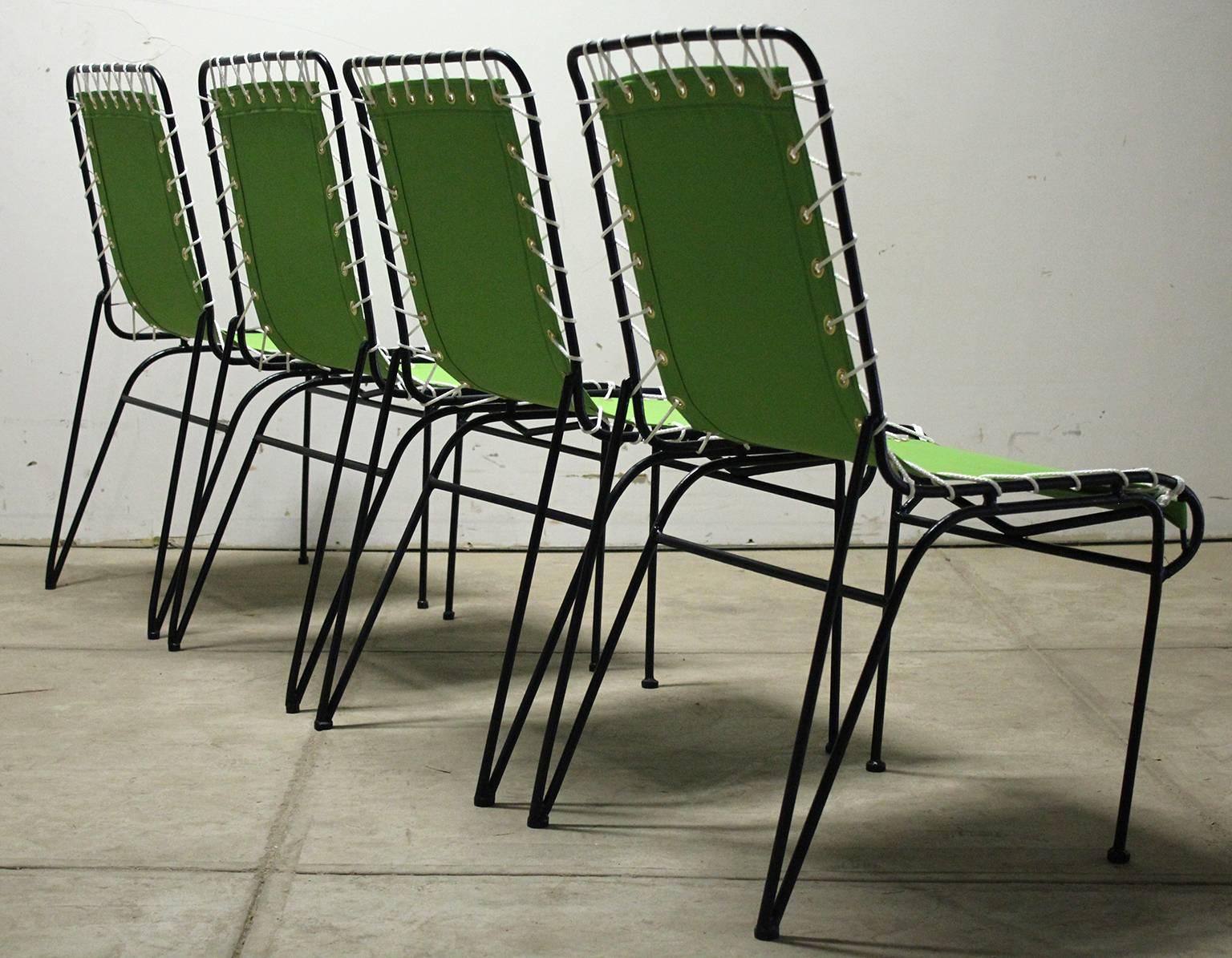 Milieu du XXe siècle Ensemble de quatre chaises d'extérieur à assise en roseau Pipsan Saarinen Swanson pour Ficks Reed en vente