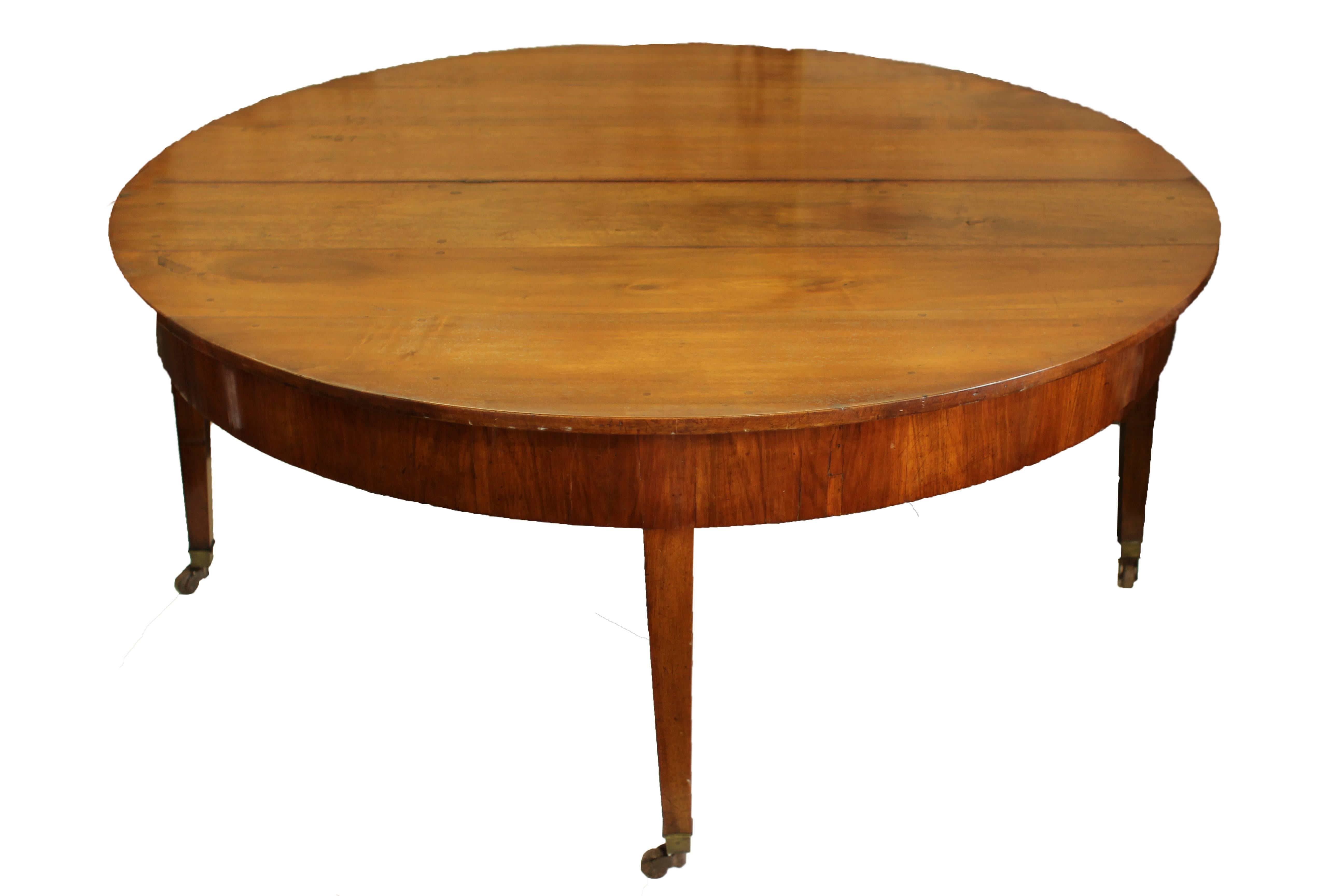 19th Century French Walnut Drop-Leaf Table  In Excellent Condition In New Orleans, LA