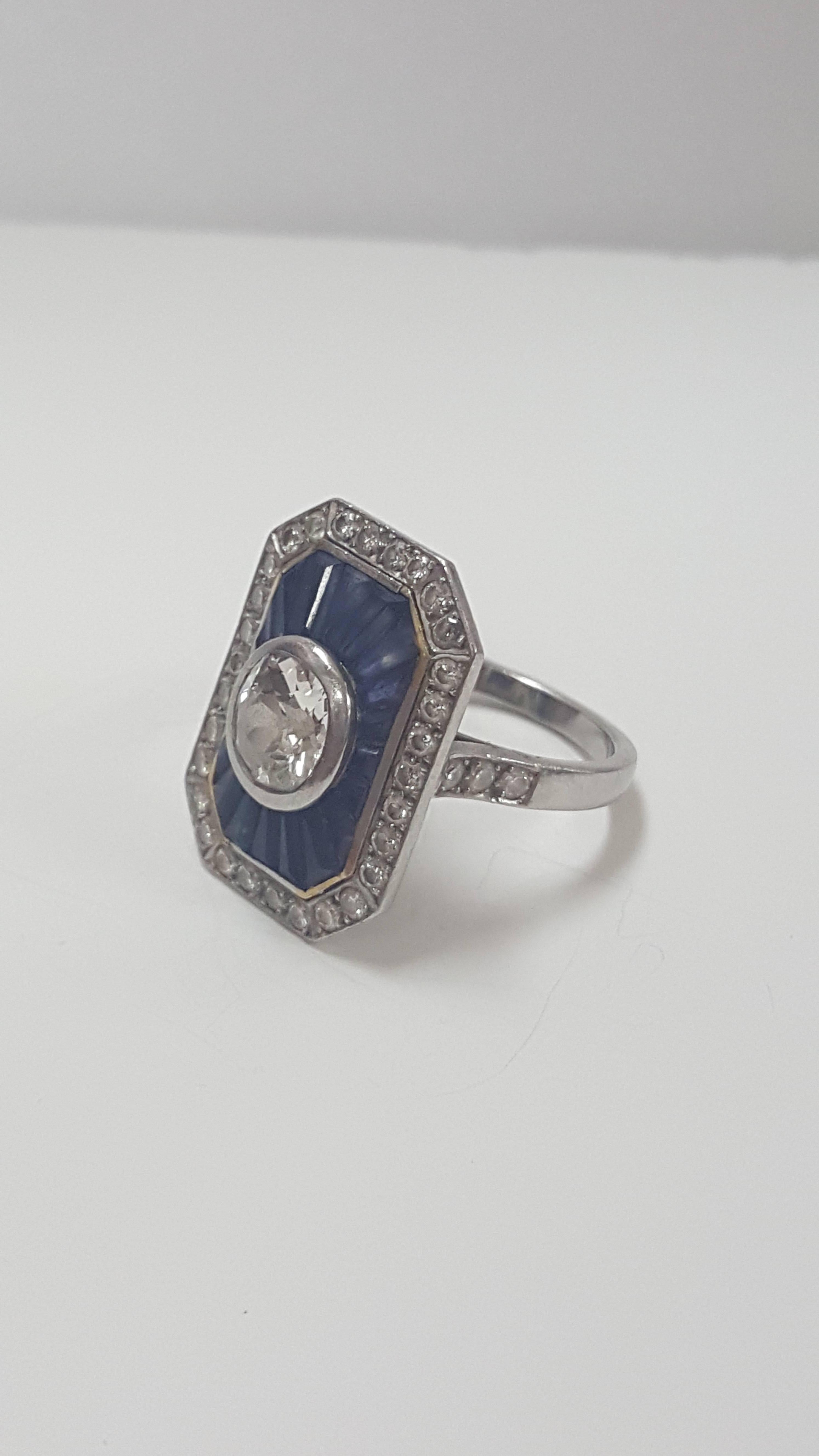 Art Deco Vintage Sapphire and Diamond Ring