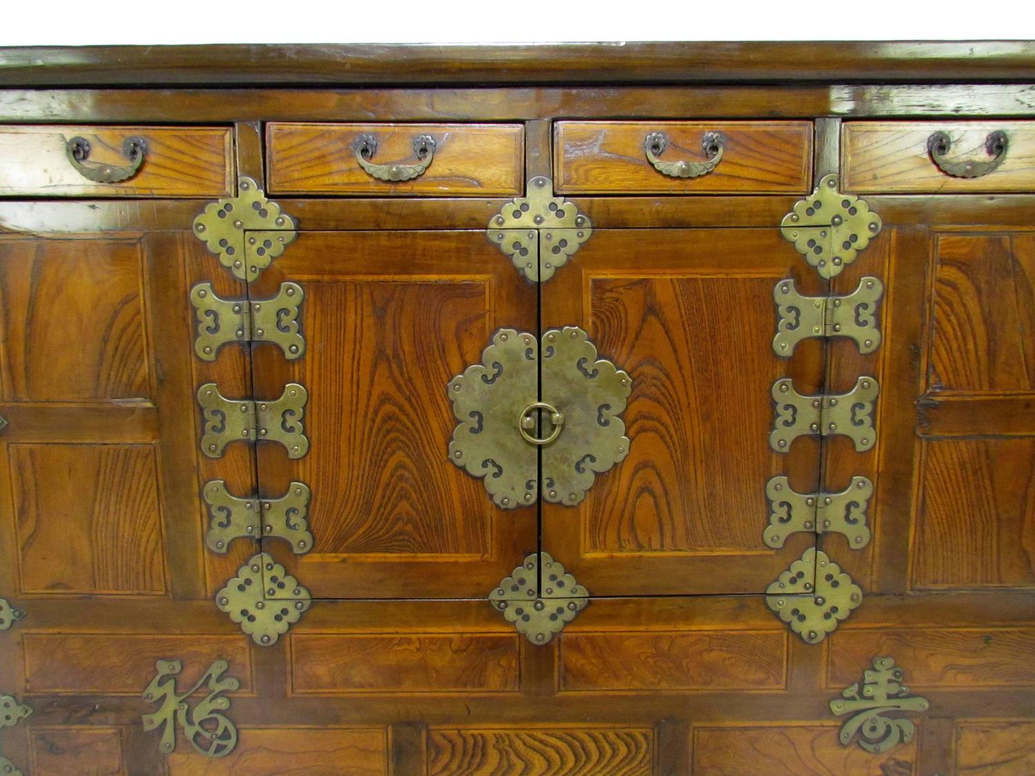 Antique Korean Bandaji Head Side Blanket Chest, circa 1870 at 1stdibs