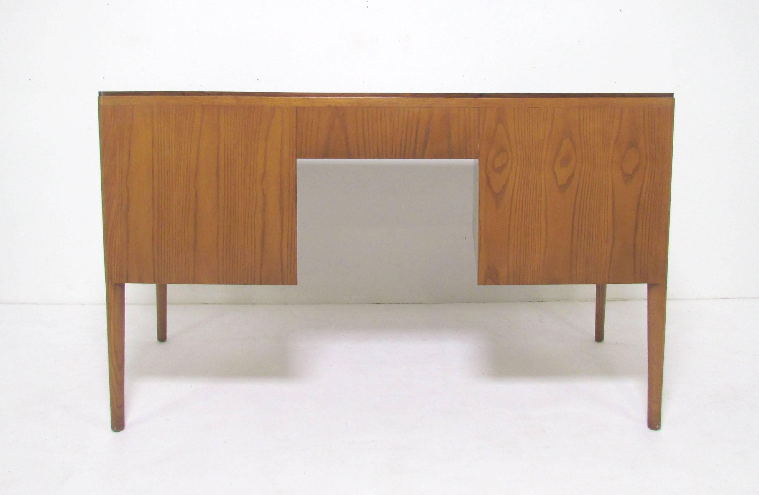 Rosewood Desk with Leather Top by Edward Wormley for Dunbar 2