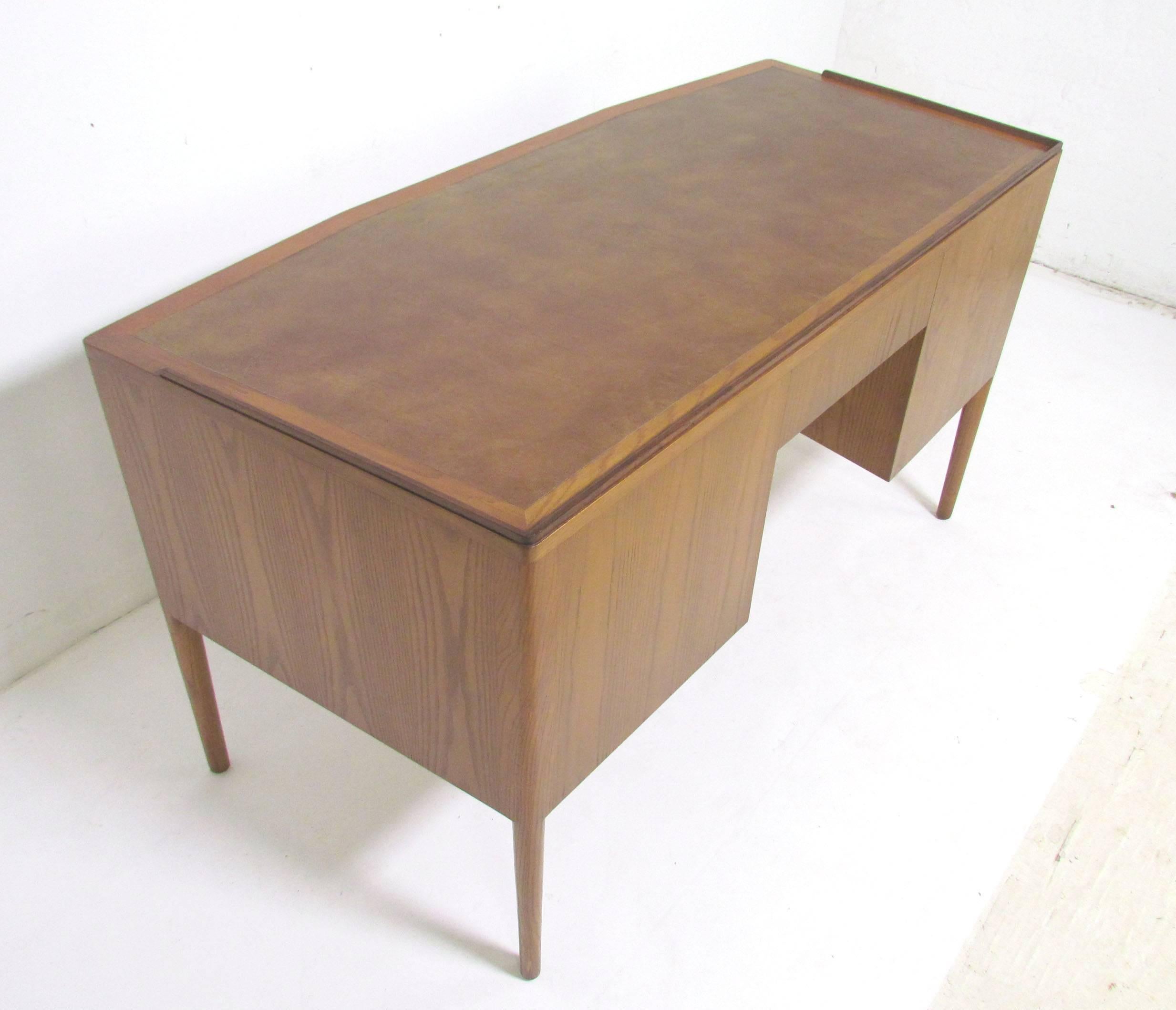Rosewood Desk with Leather Top by Edward Wormley for Dunbar 3
