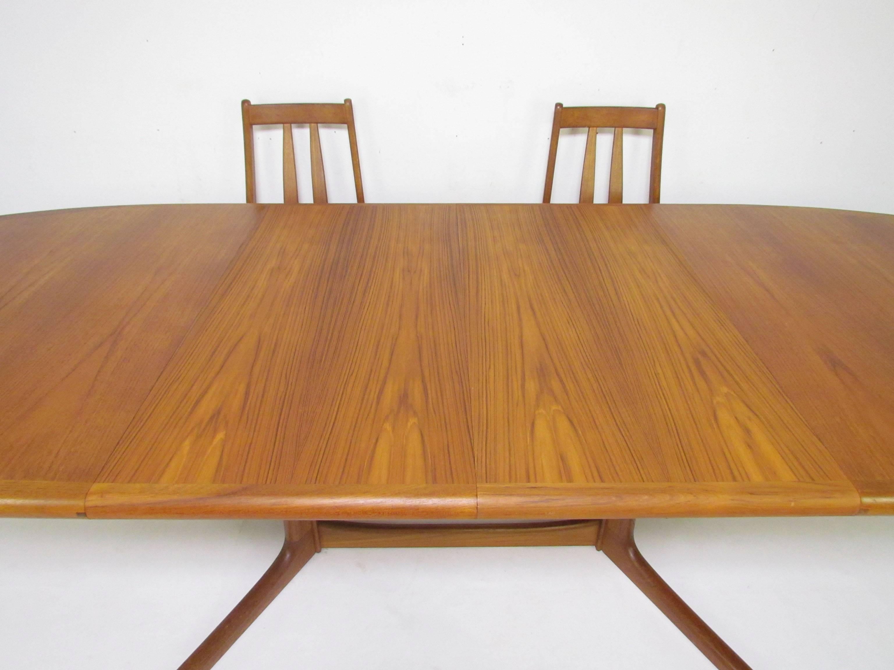 Late 20th Century Danish Teak Dining Set, Expandable Oval Table and Six Chairs, circa 1970s