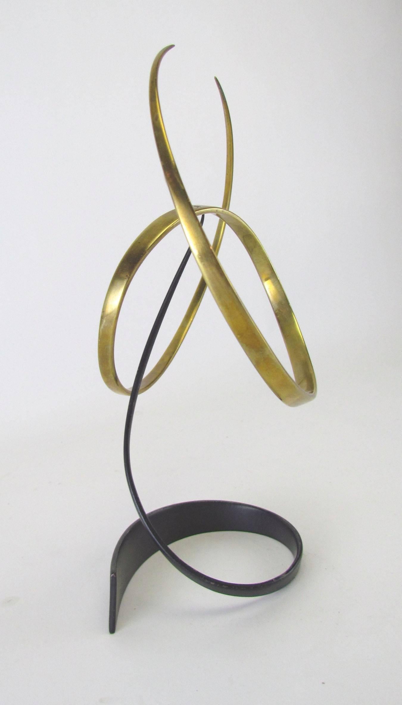 American Abstract Kinetic Brass and Bronze Table Sculpture, circa 1970s