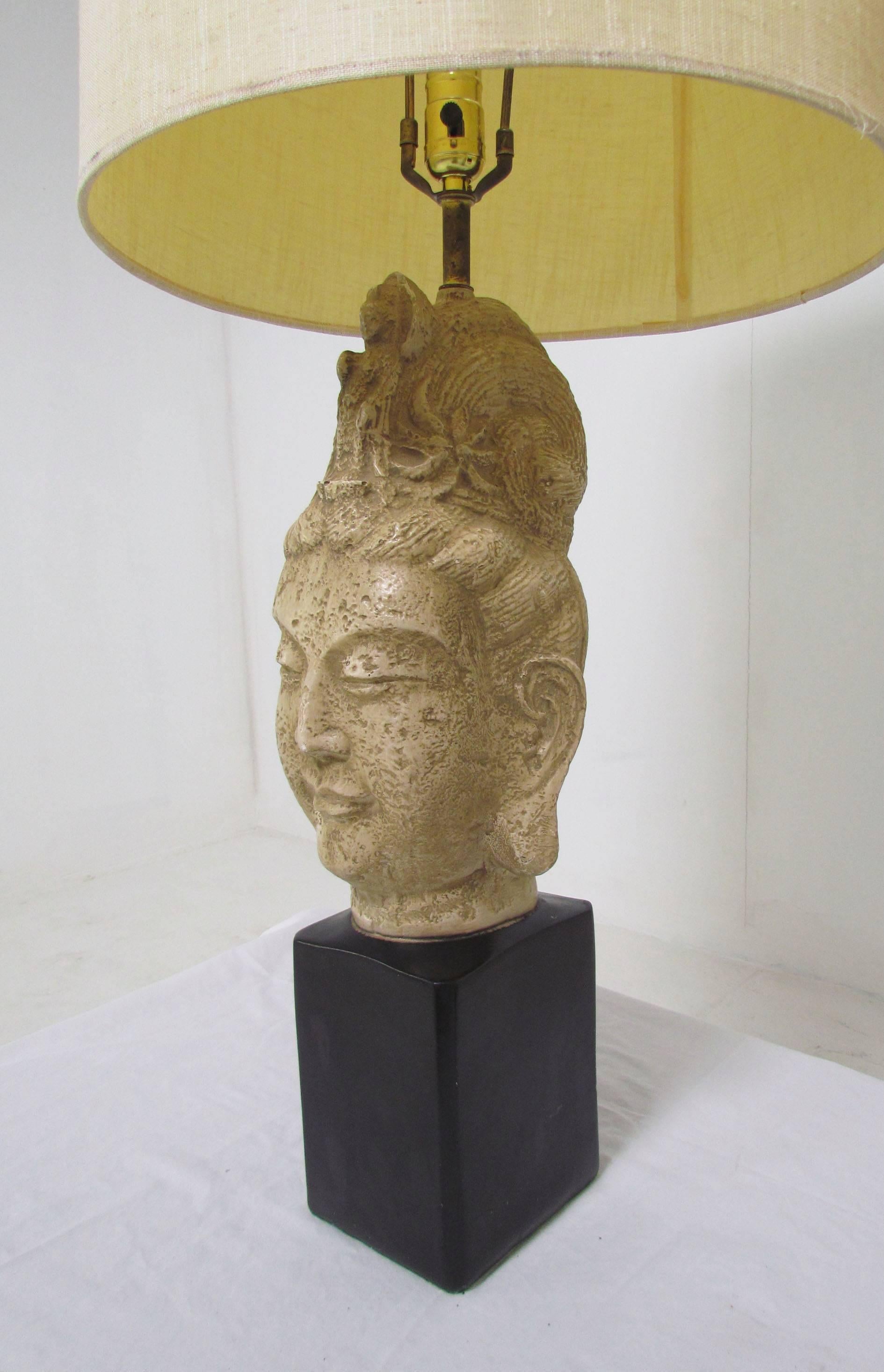 Américain Paire de lampes de table Bouddha à la manière de James Mont en vente