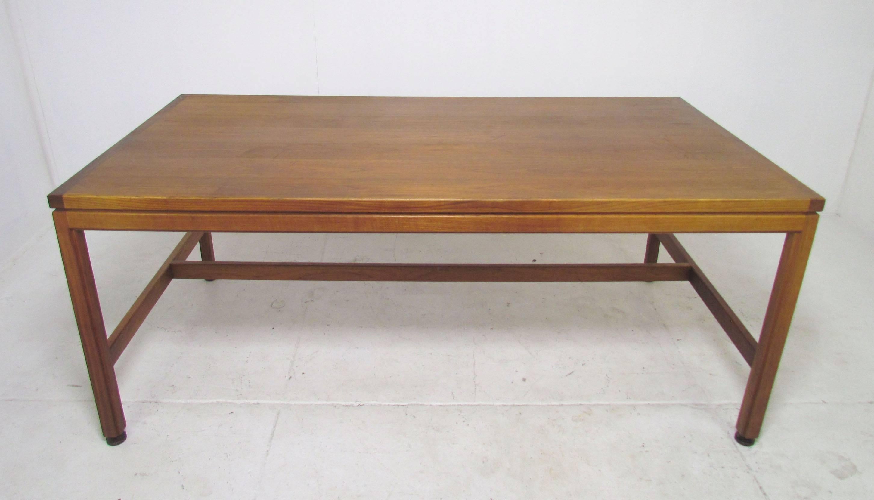 American Large Mid-Century Modern Desk in Walnut by Jens Risom