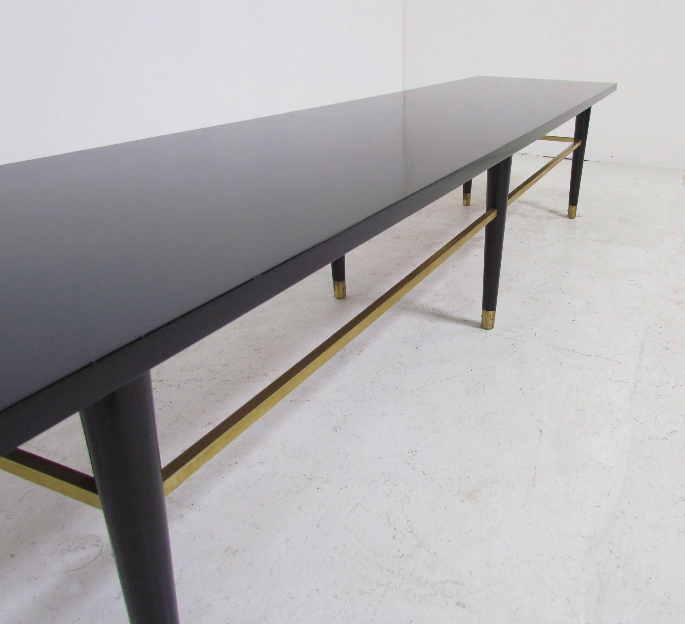 American Mid-Century Coffee Table with Brass Stretchers in Manner of Paul McCobb