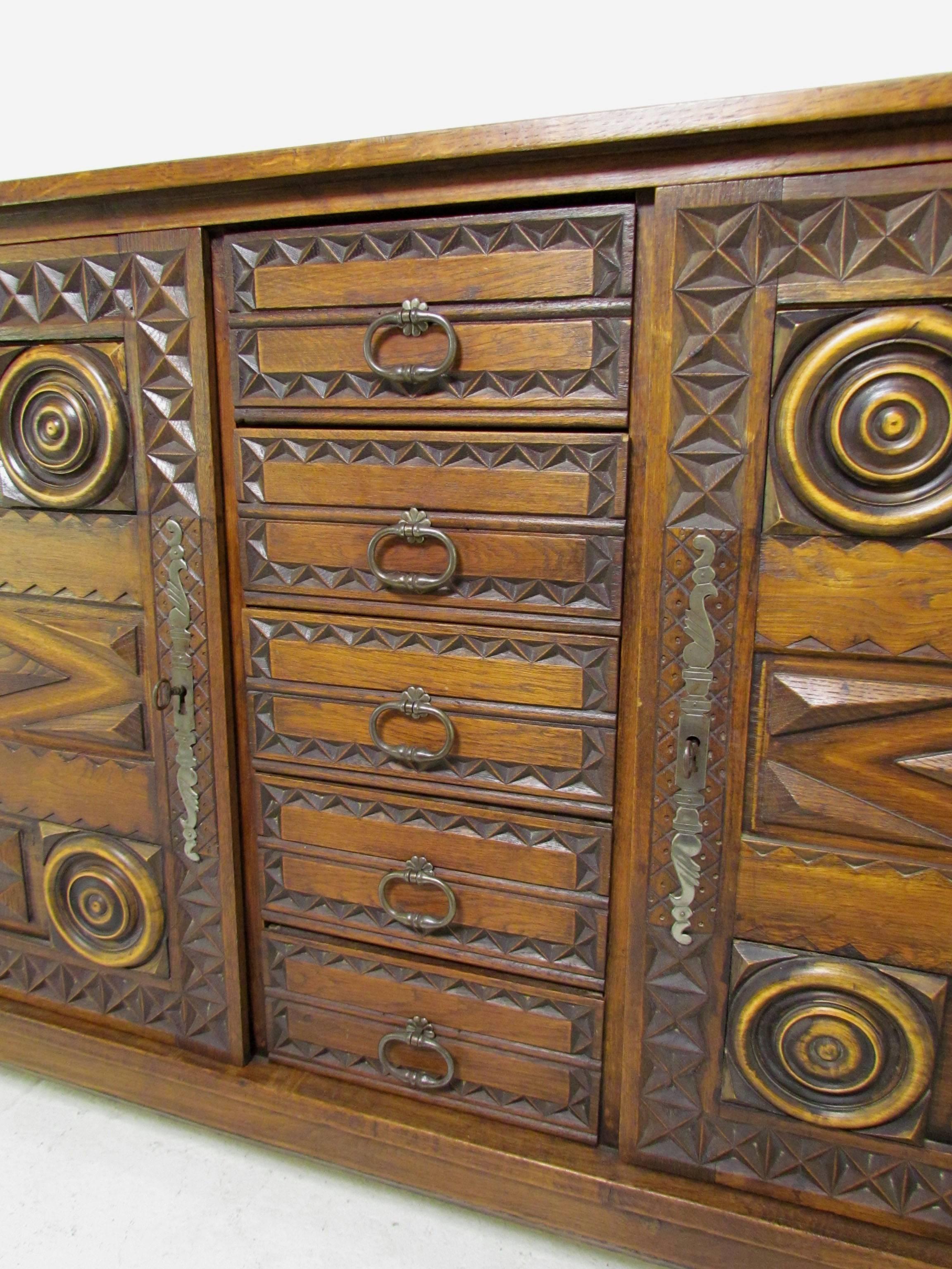 Mexican Modernist Chip Carved and Decorated Oak Credenza, circa 1960s In Good Condition In Peabody, MA