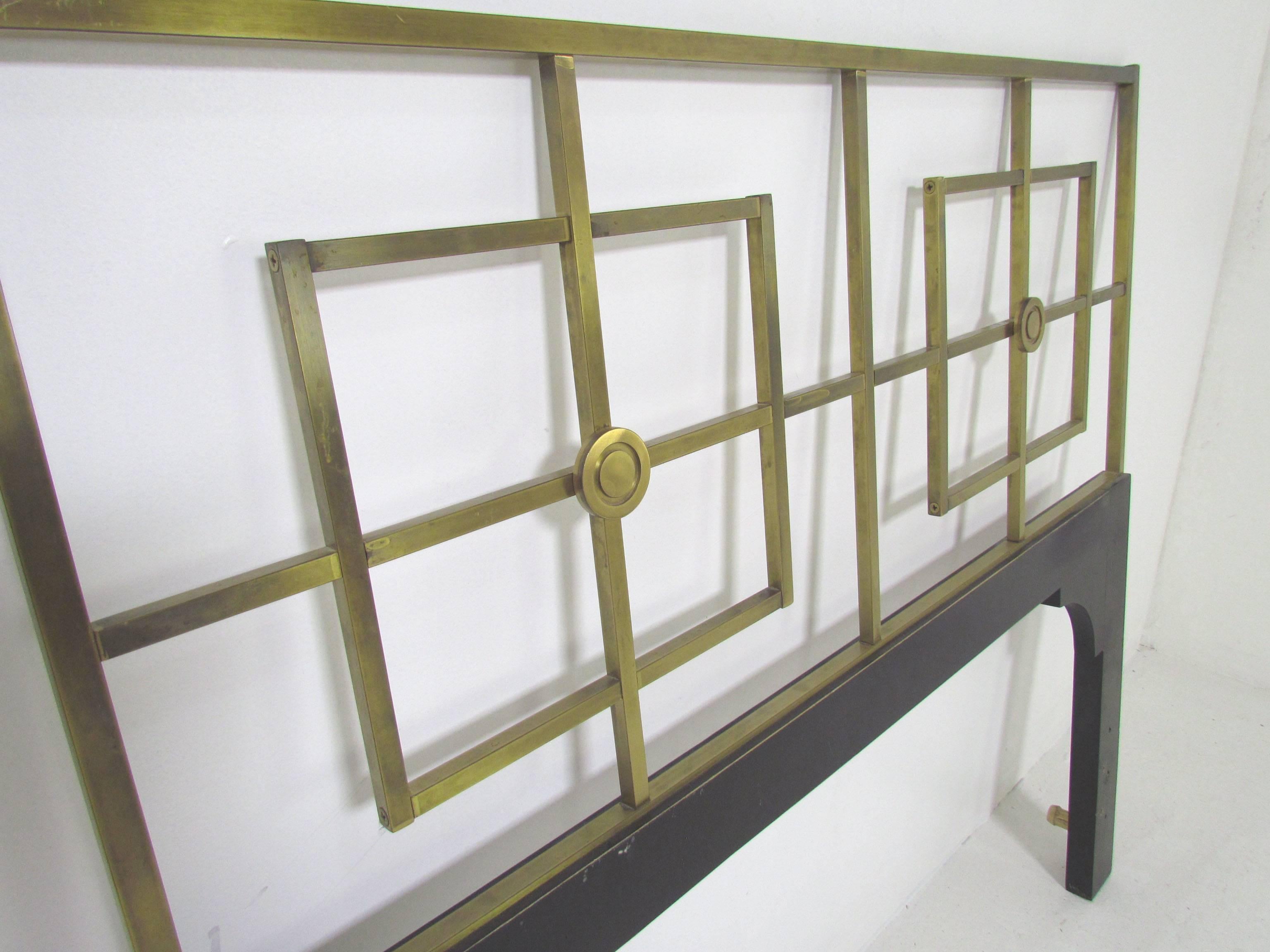 Mid-20th Century Pair of Hollywood Regency Twin Headboards in Brass, circa 1950s