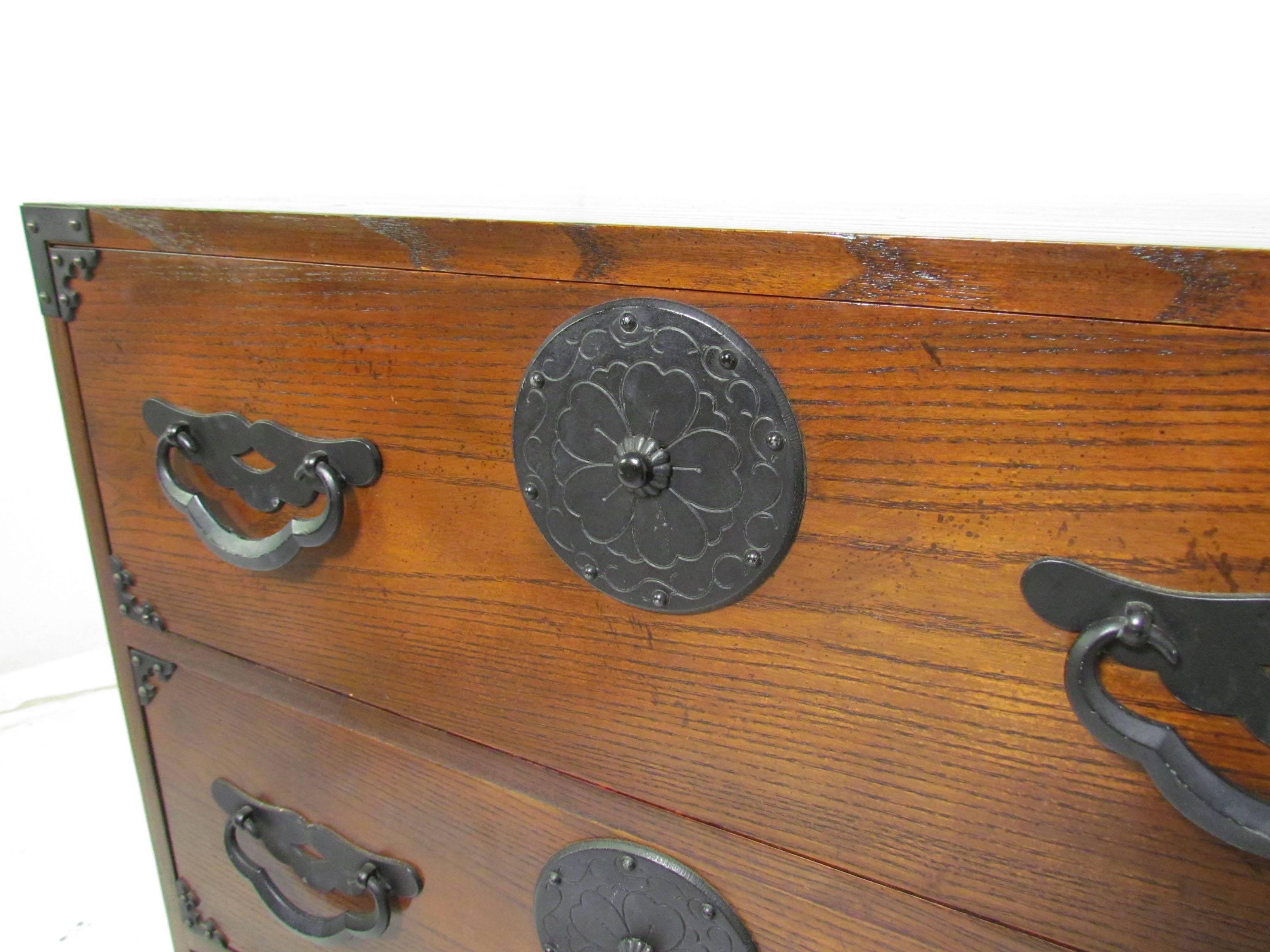 Versatile Pair of Tansu Chests by Baker Furniture, circa 1960s 2