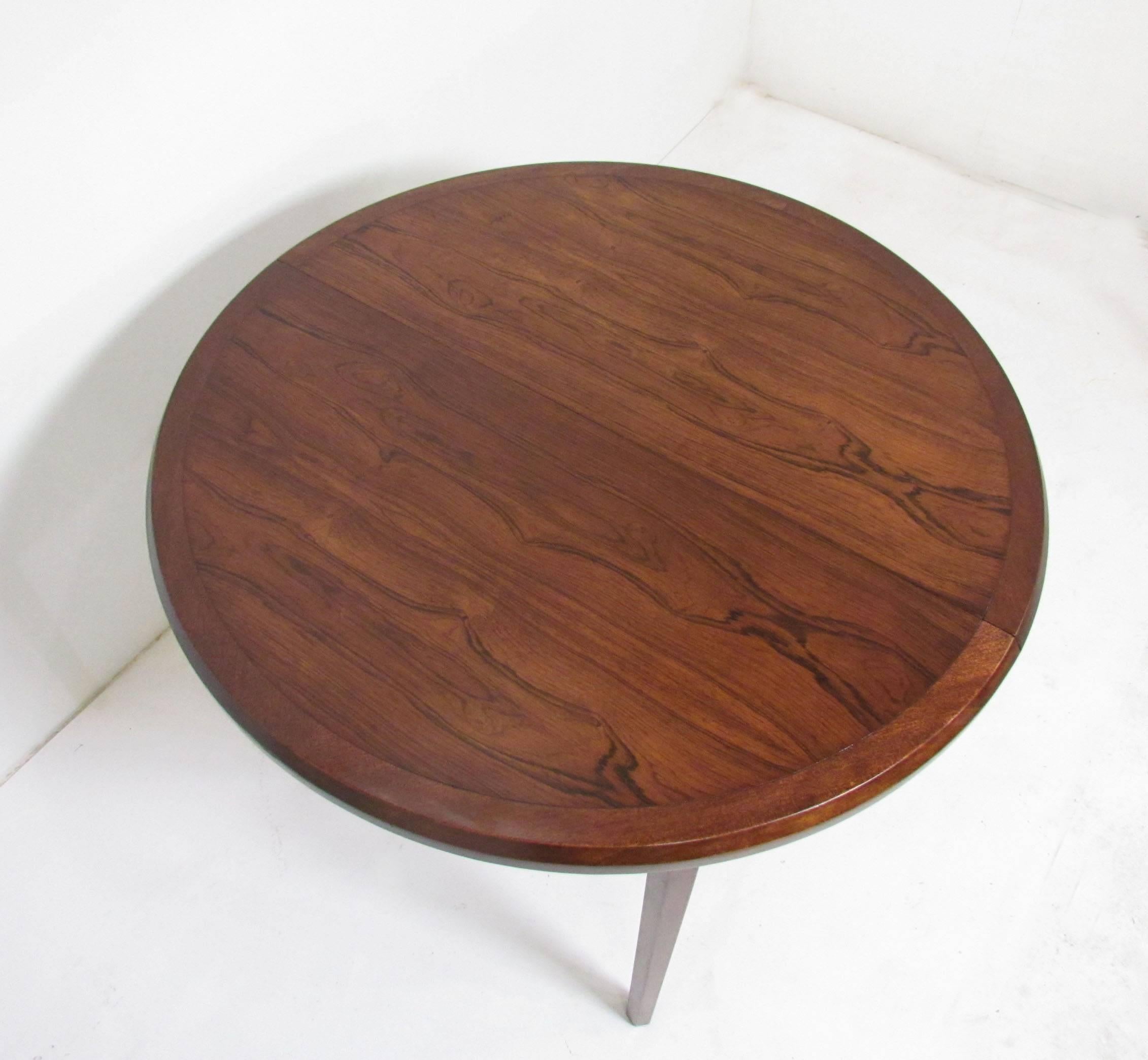 Mid-Century Modern rosewood round dining table, 37.5
