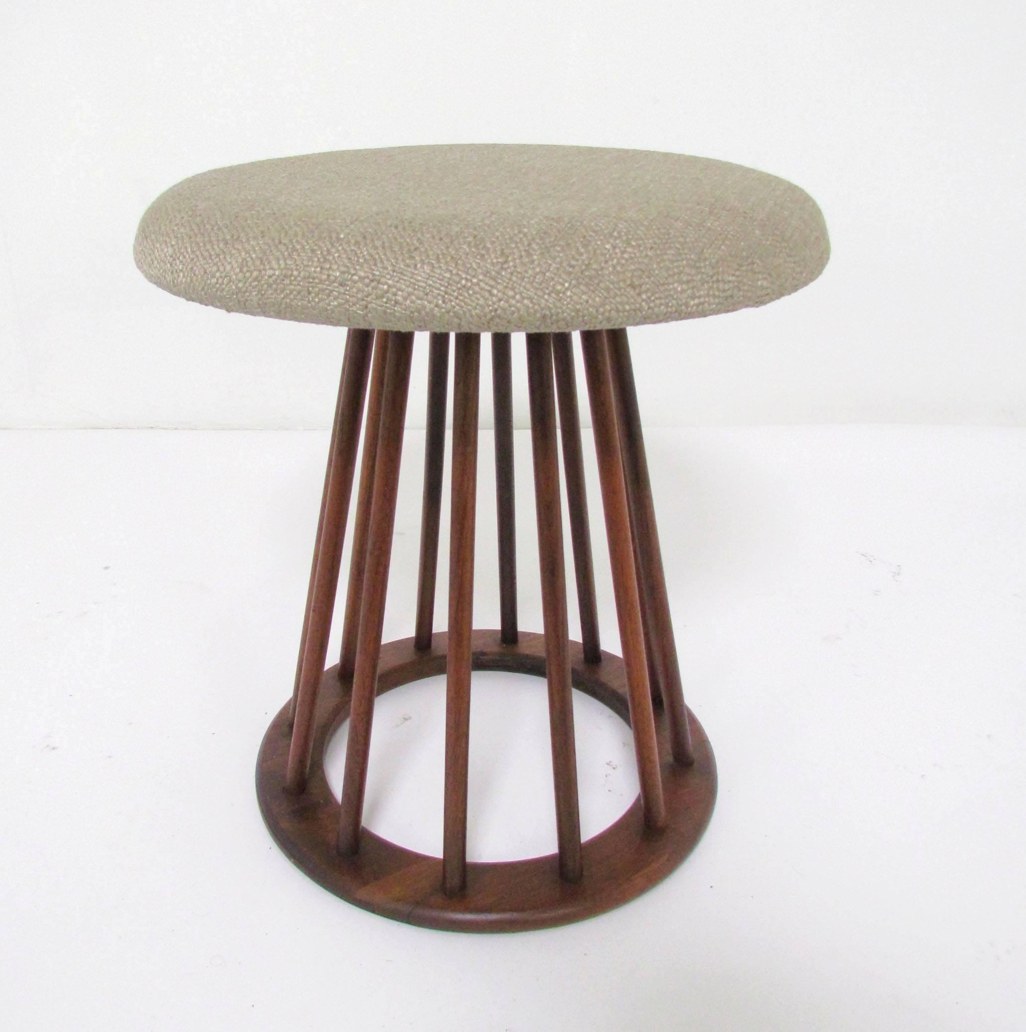 Mid-Century Modern Arthur Umanoff Spindle Stool, circa 1960s