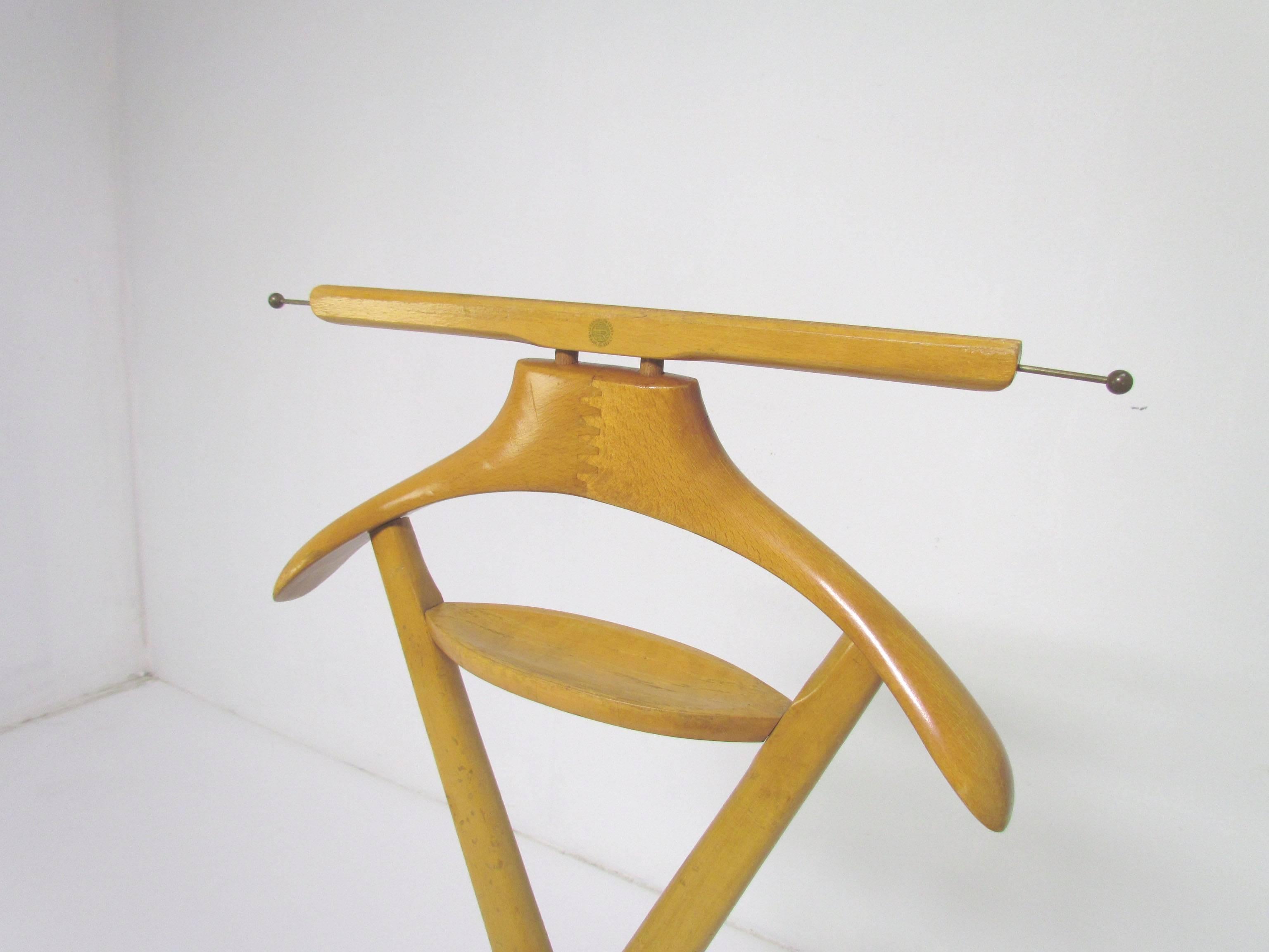 Italian Modernist Gentleman's Valet Stand by Fratelli Reguitti, Italy