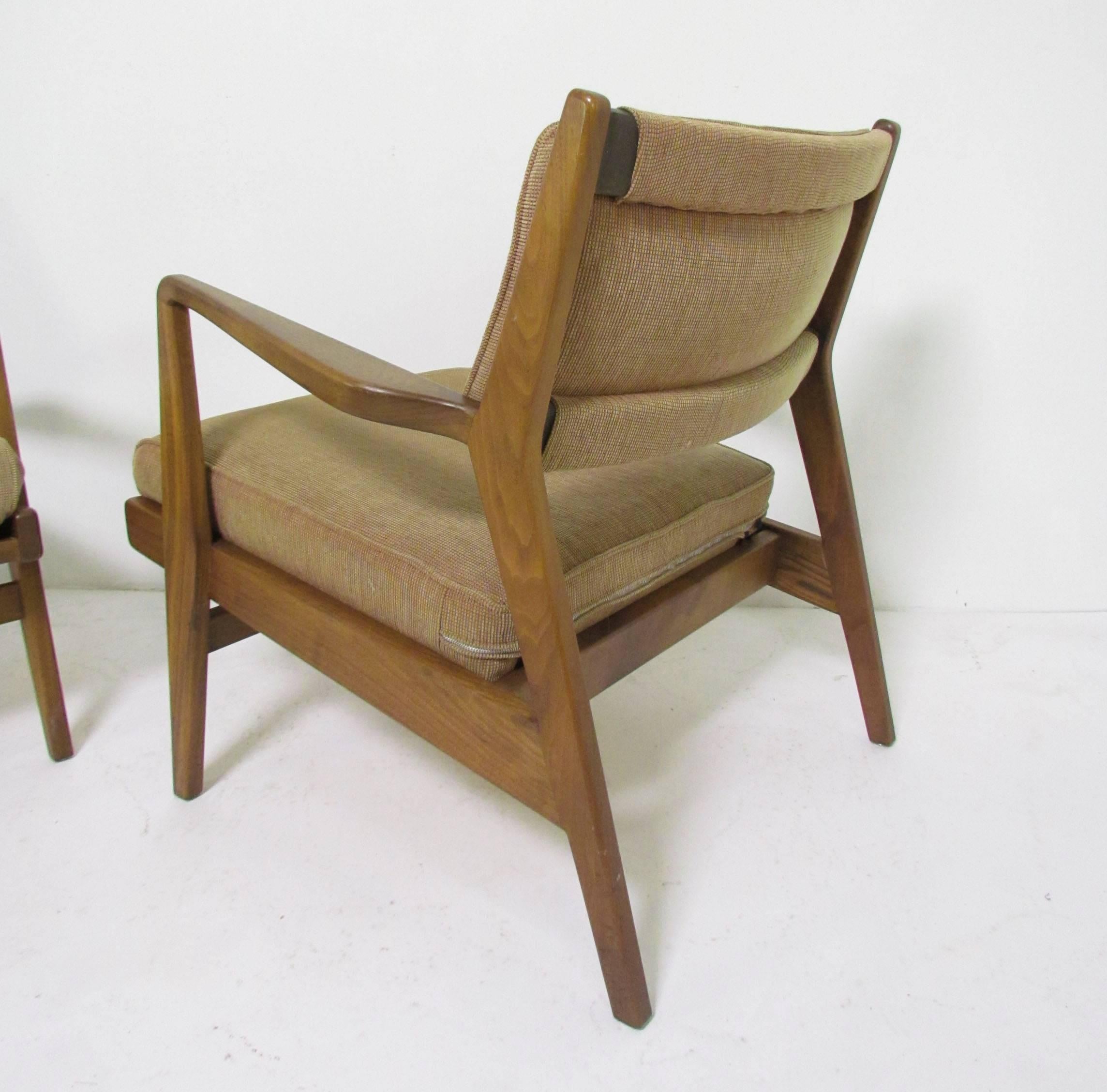 American Pair of Mid-Century Lounge Chairs by Jens Risom