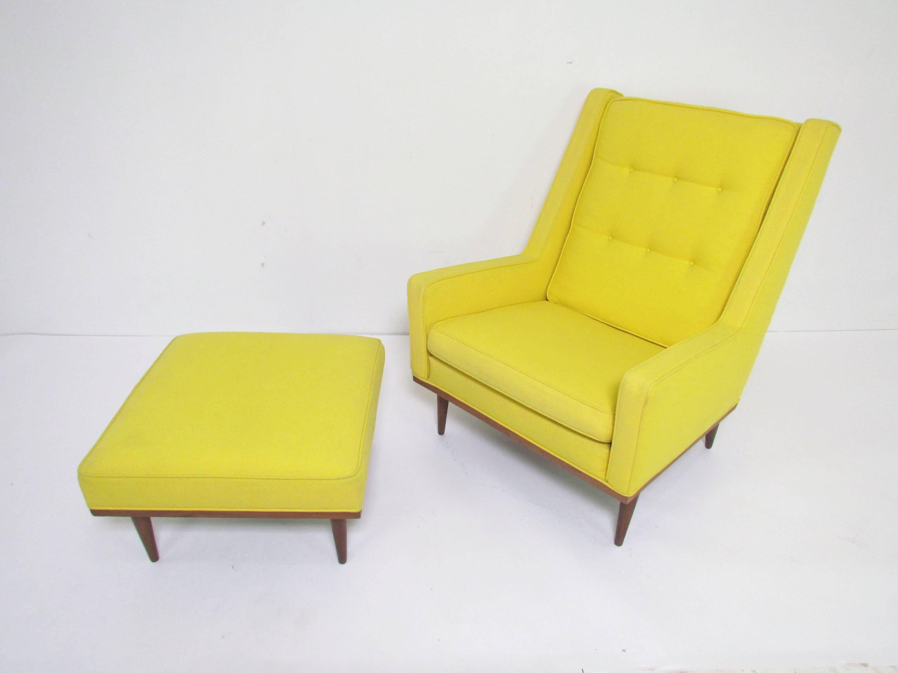 Mid-Century lounge chair by Milo Baughman, an early design for James Inc. Articulate Seating, with a matching ottoman. 

Lounge chair measures: 27