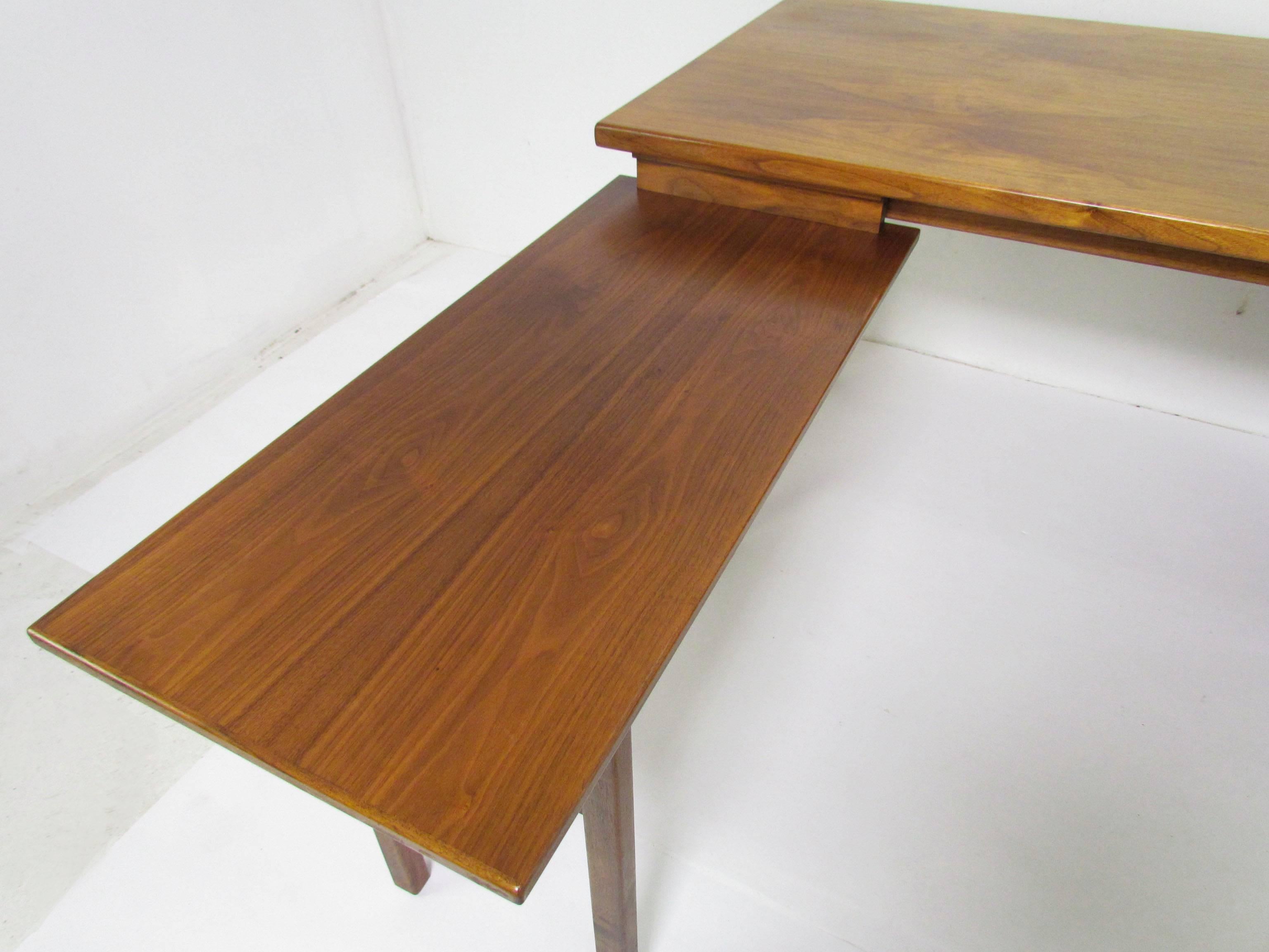 Mid-Century Modern Work Station Desk by Jens Risom, circa 1960s In Good Condition In Peabody, MA